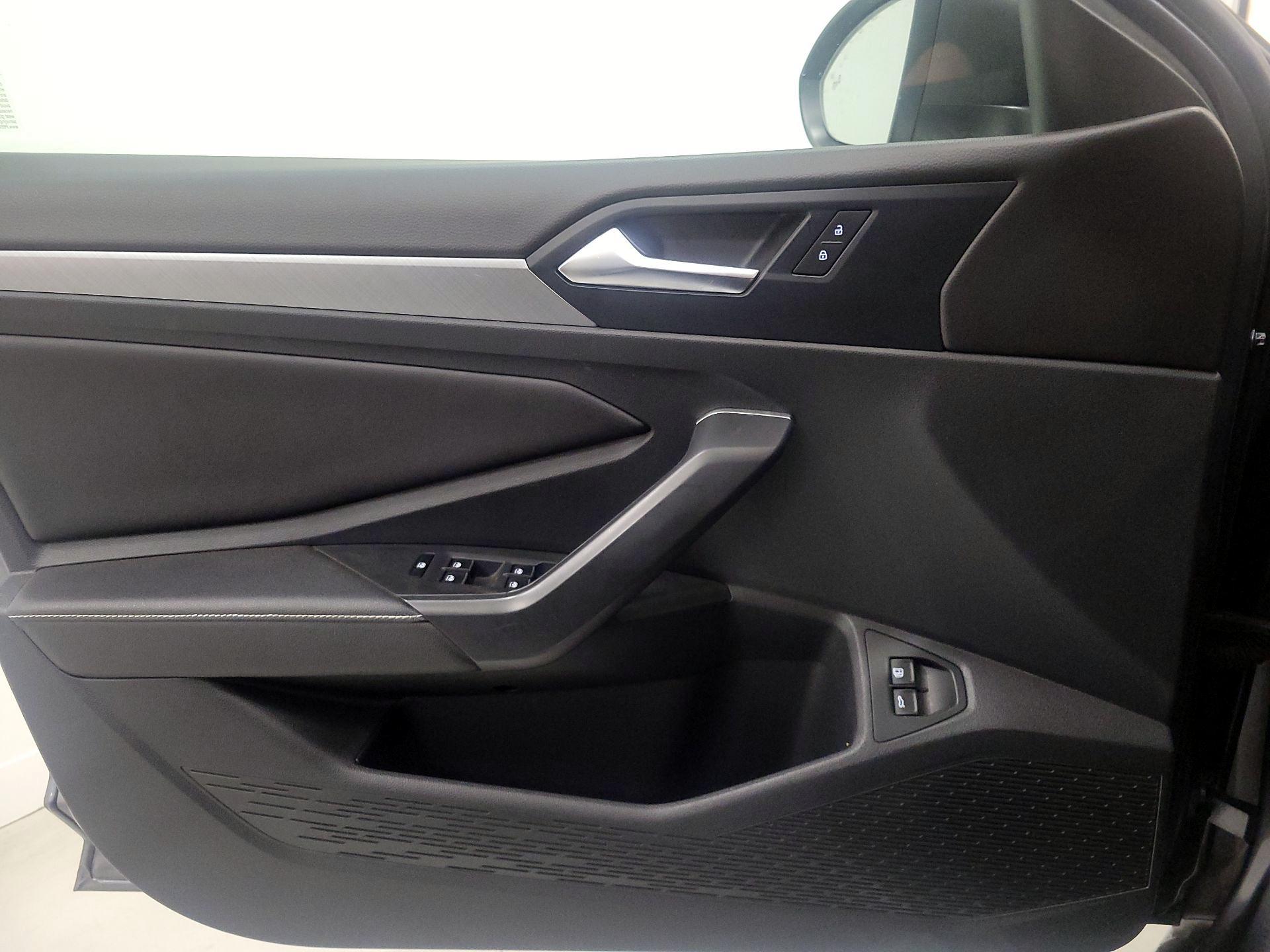 Thumbnail: 2024 Volkswagen Jetta - 12