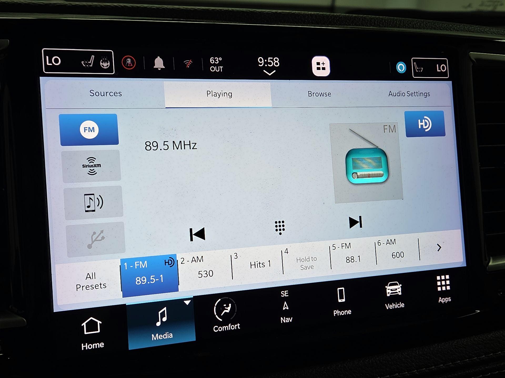 Thumbnail: 2023 Chrysler Pacifica - 16