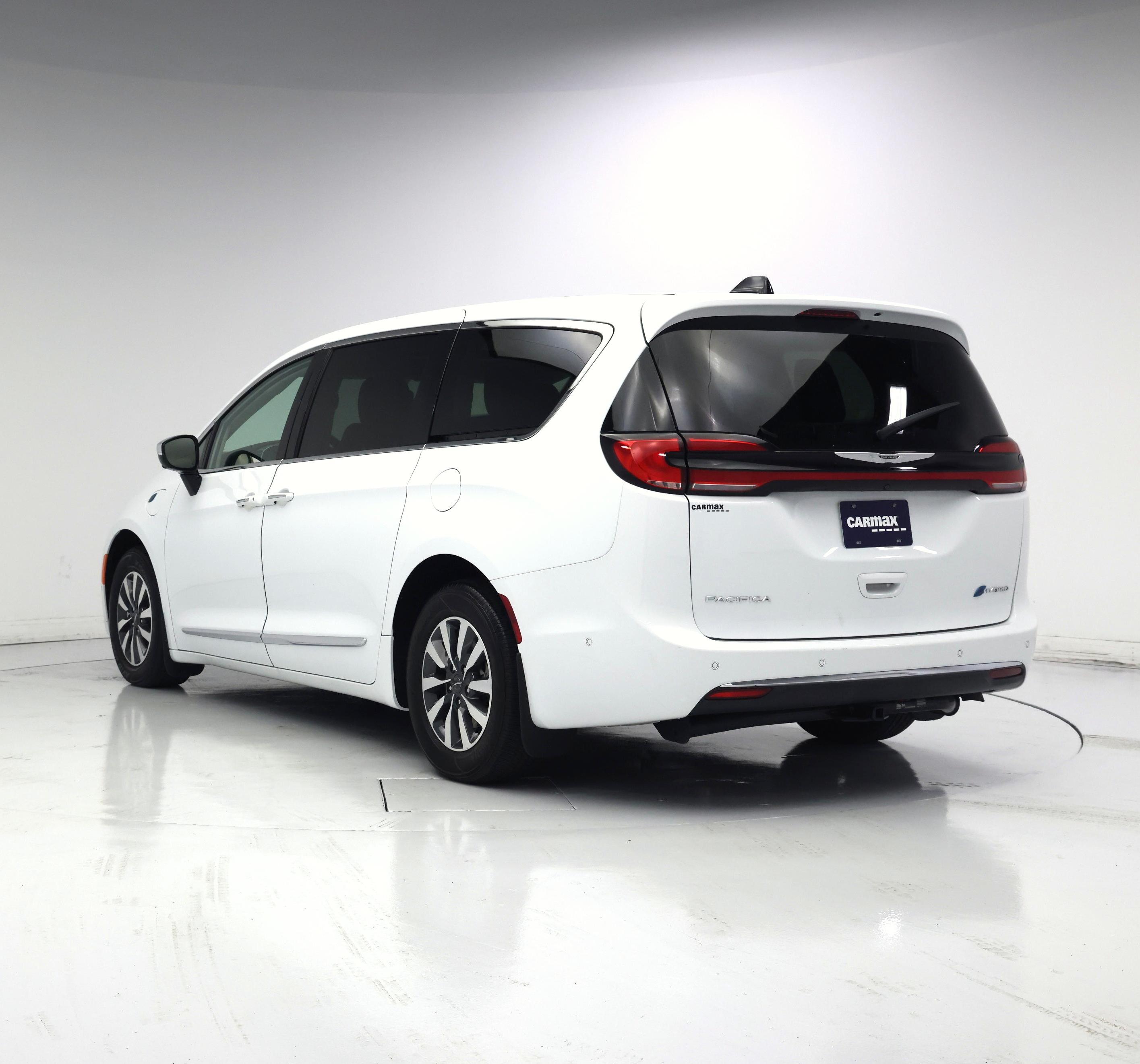 Thumbnail: 2023 Chrysler Pacifica - 2