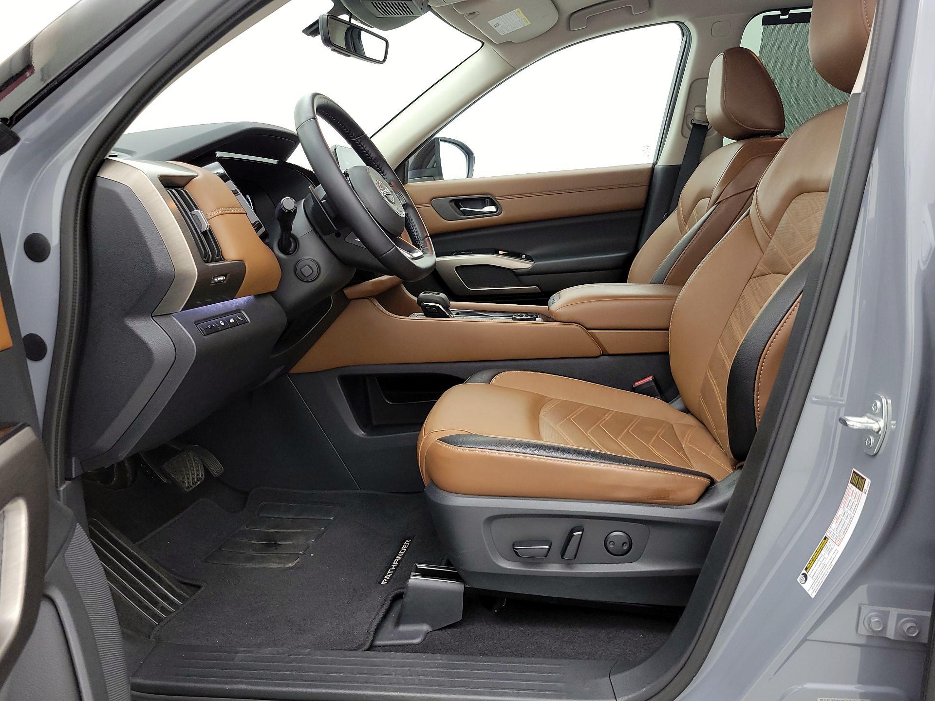 Thumbnail: 2023 Nissan Pathfinder - 11