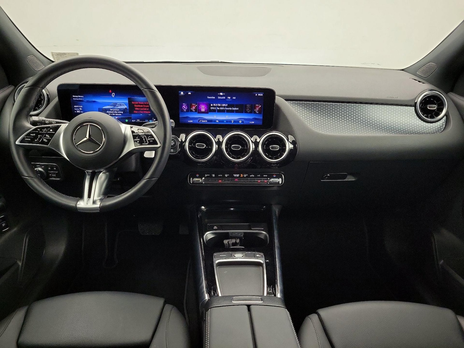 2025 Mercedes-Benz GLA GLA250 - Photo 10