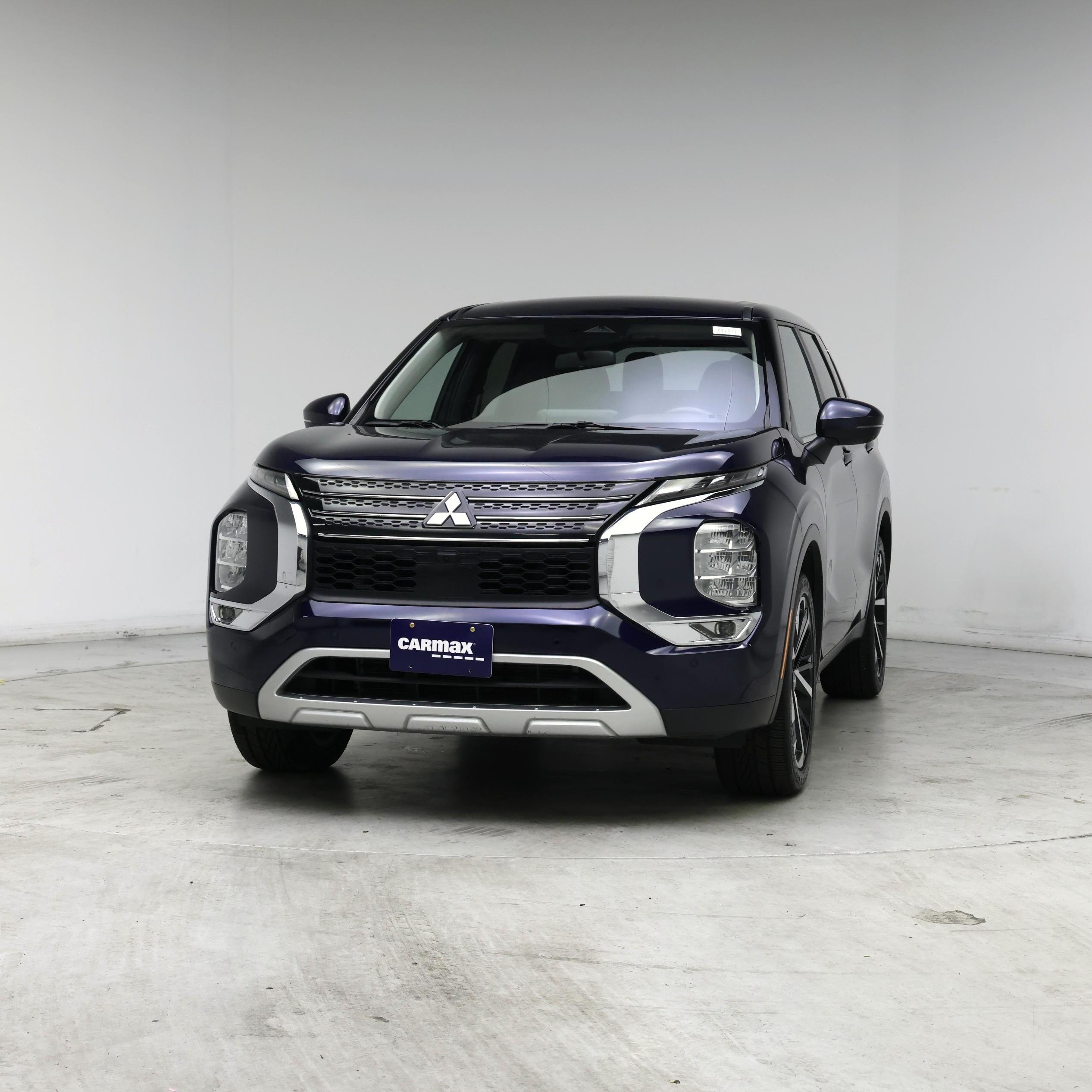 Thumbnail: 2024 Mitsubishi Outlander - 4