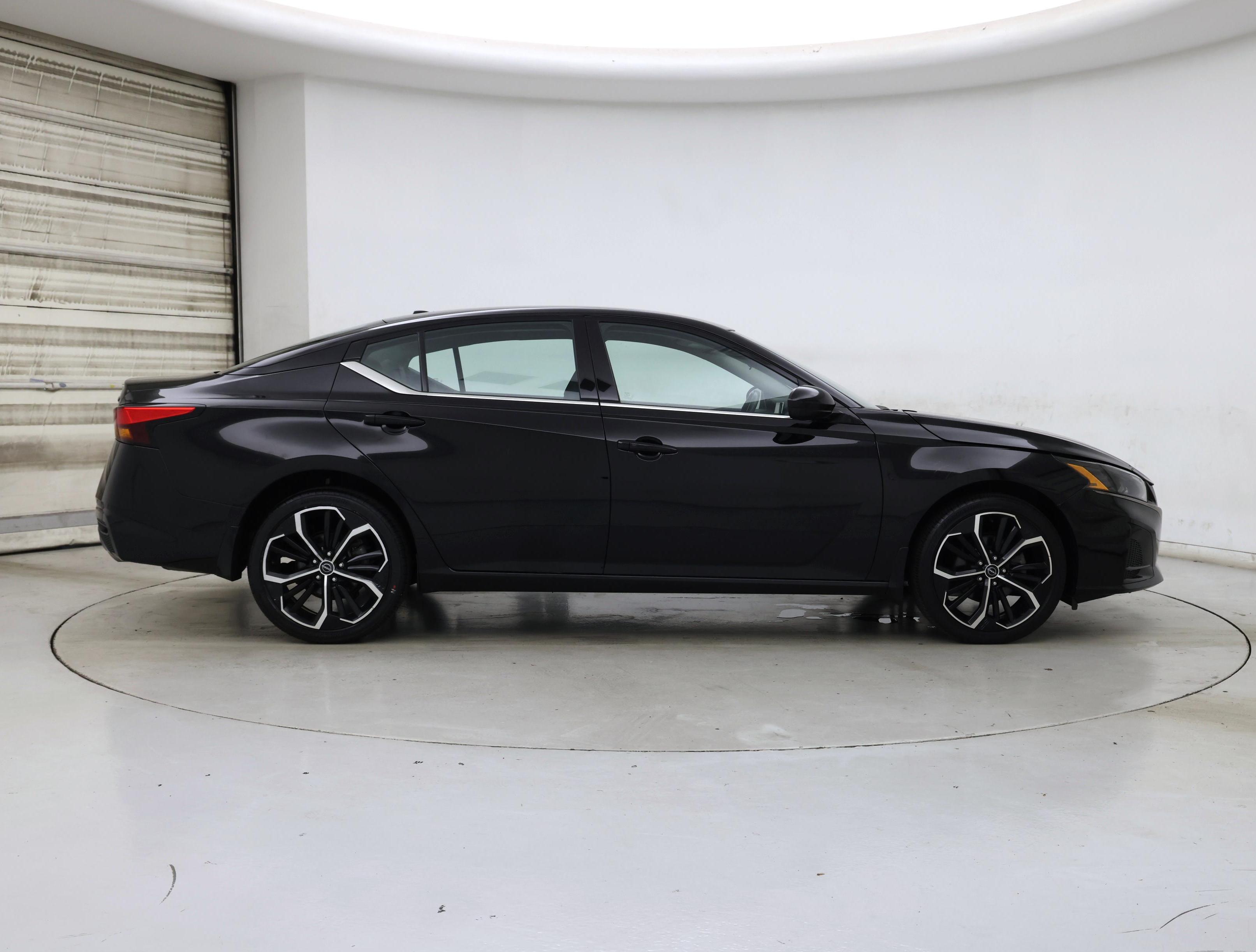 Thumbnail: 2024 Nissan Altima - 7