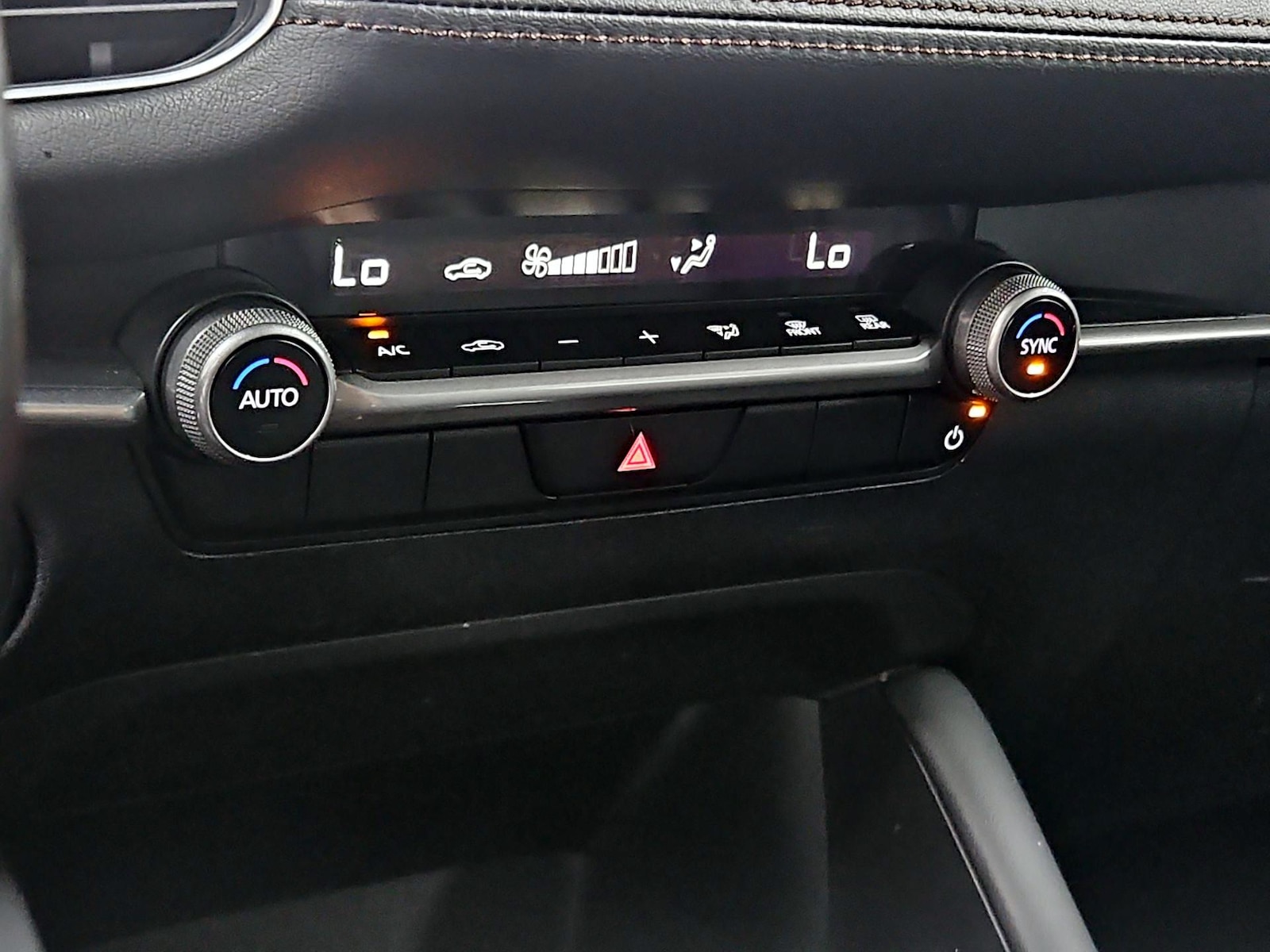 2024 Mazda Mazda3 Select Sport - Photo 17
