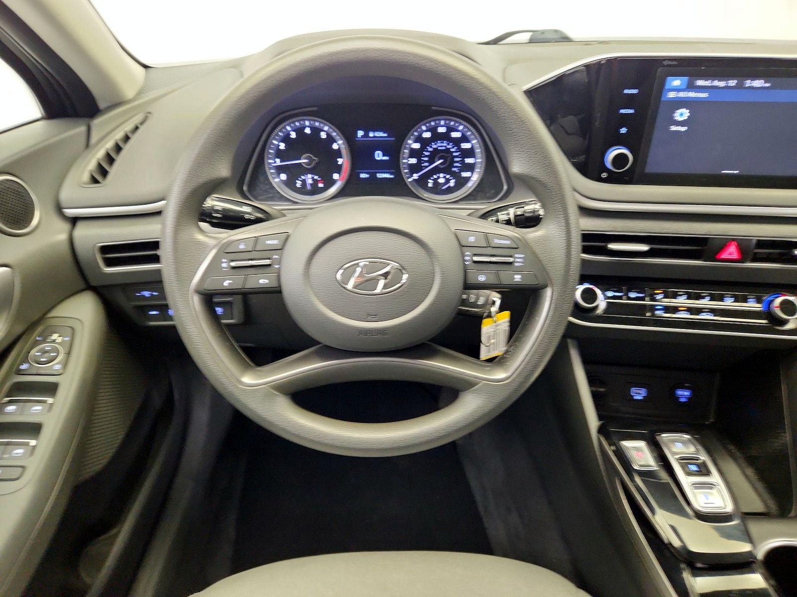 2020 Hyundai Sonata SE - Photo 11