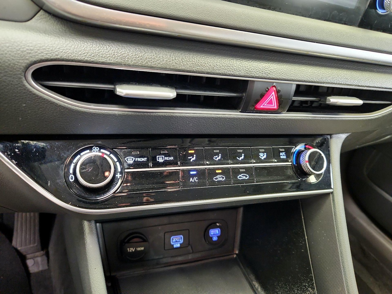 2020 Hyundai Sonata SE - Photo 17