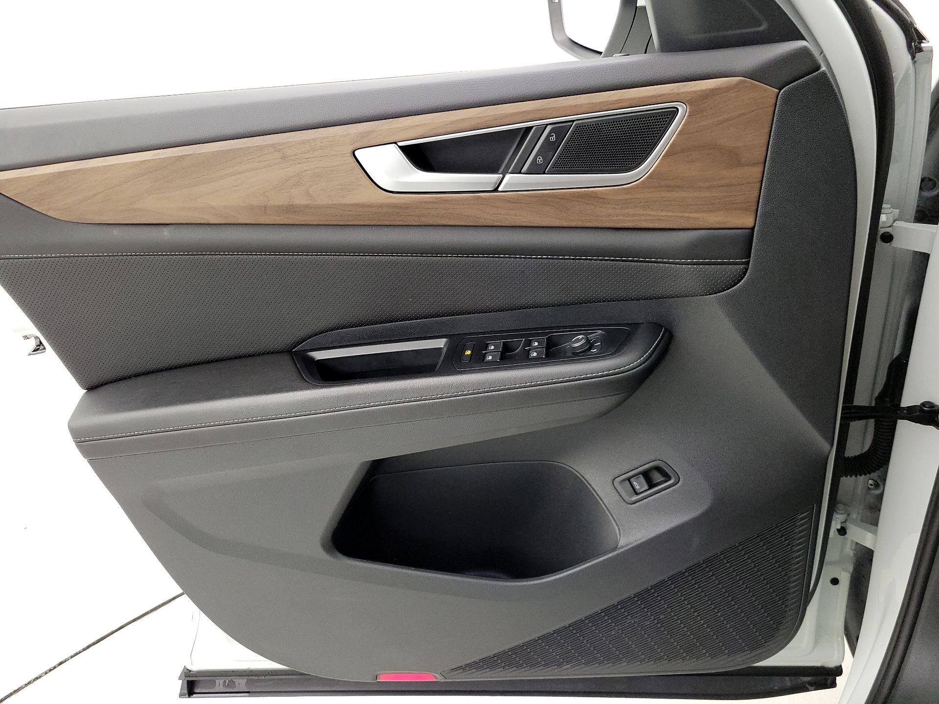 Thumbnail: 2025 Volkswagen Atlas - 12