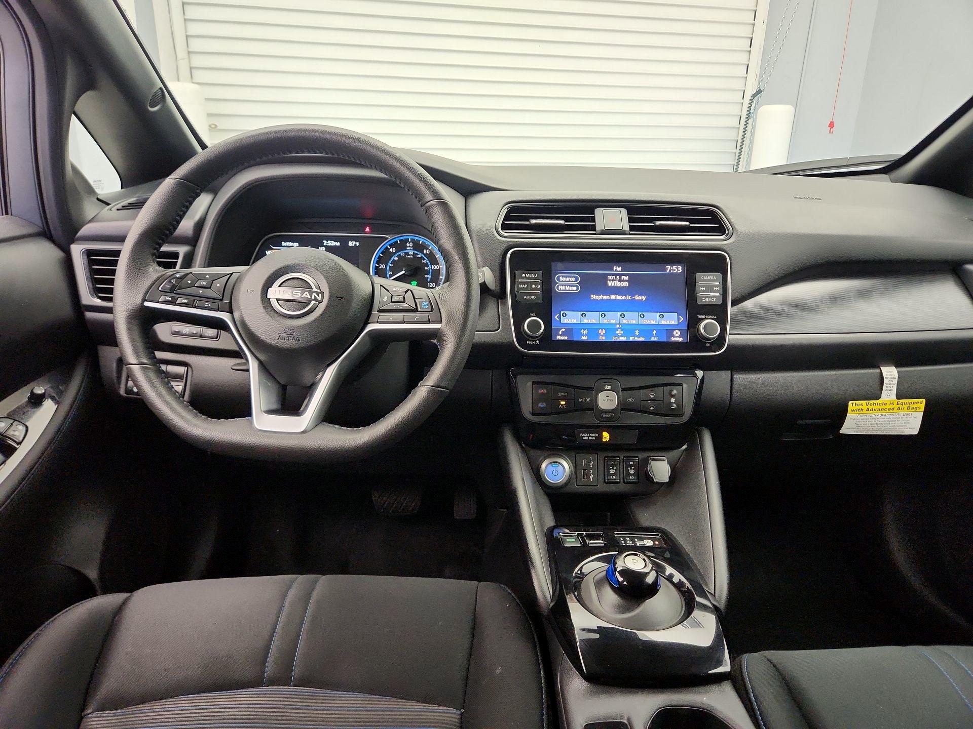 Thumbnail: 2025 Nissan Leaf - 9
