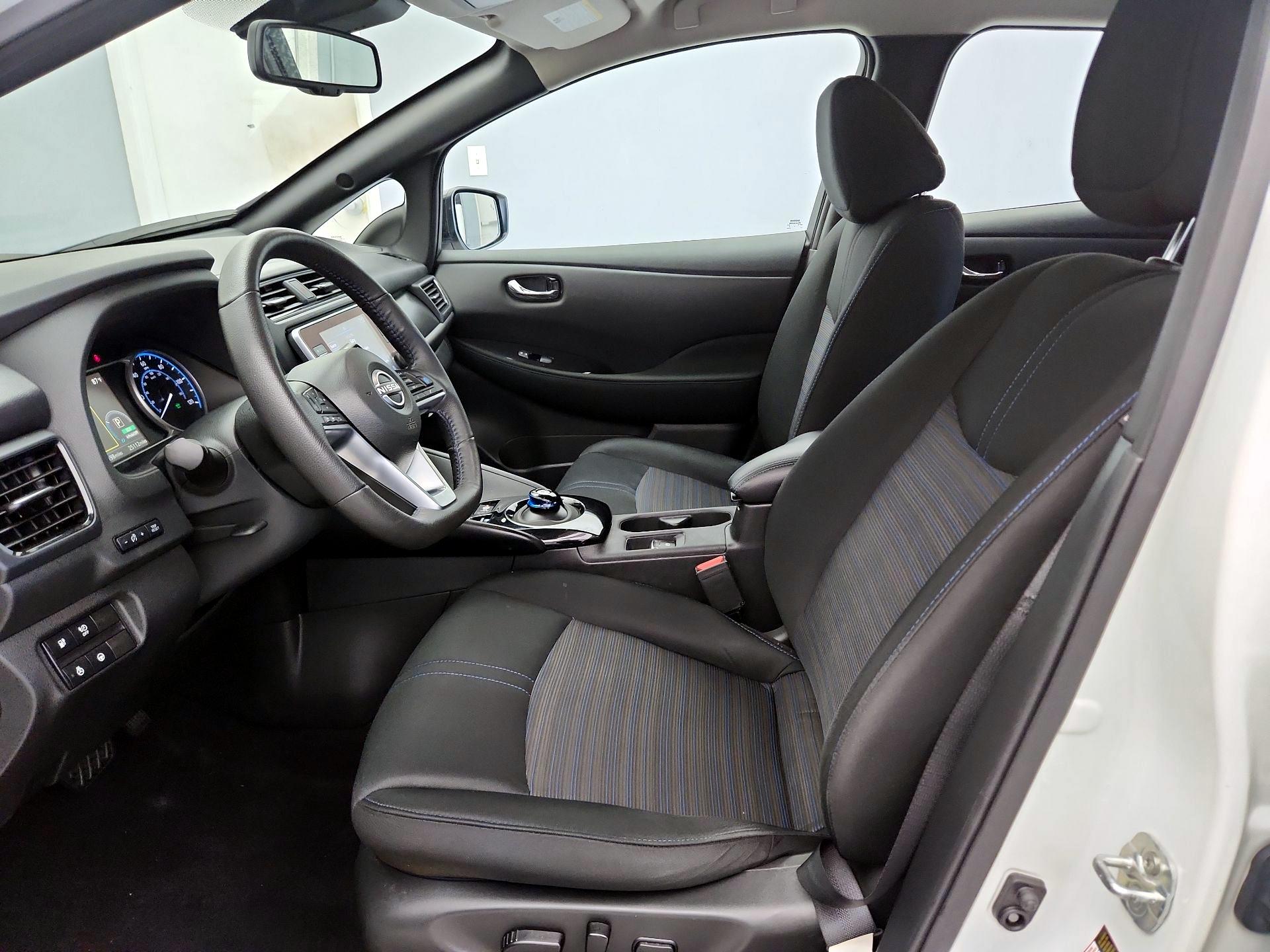Thumbnail: 2025 Nissan Leaf - 11