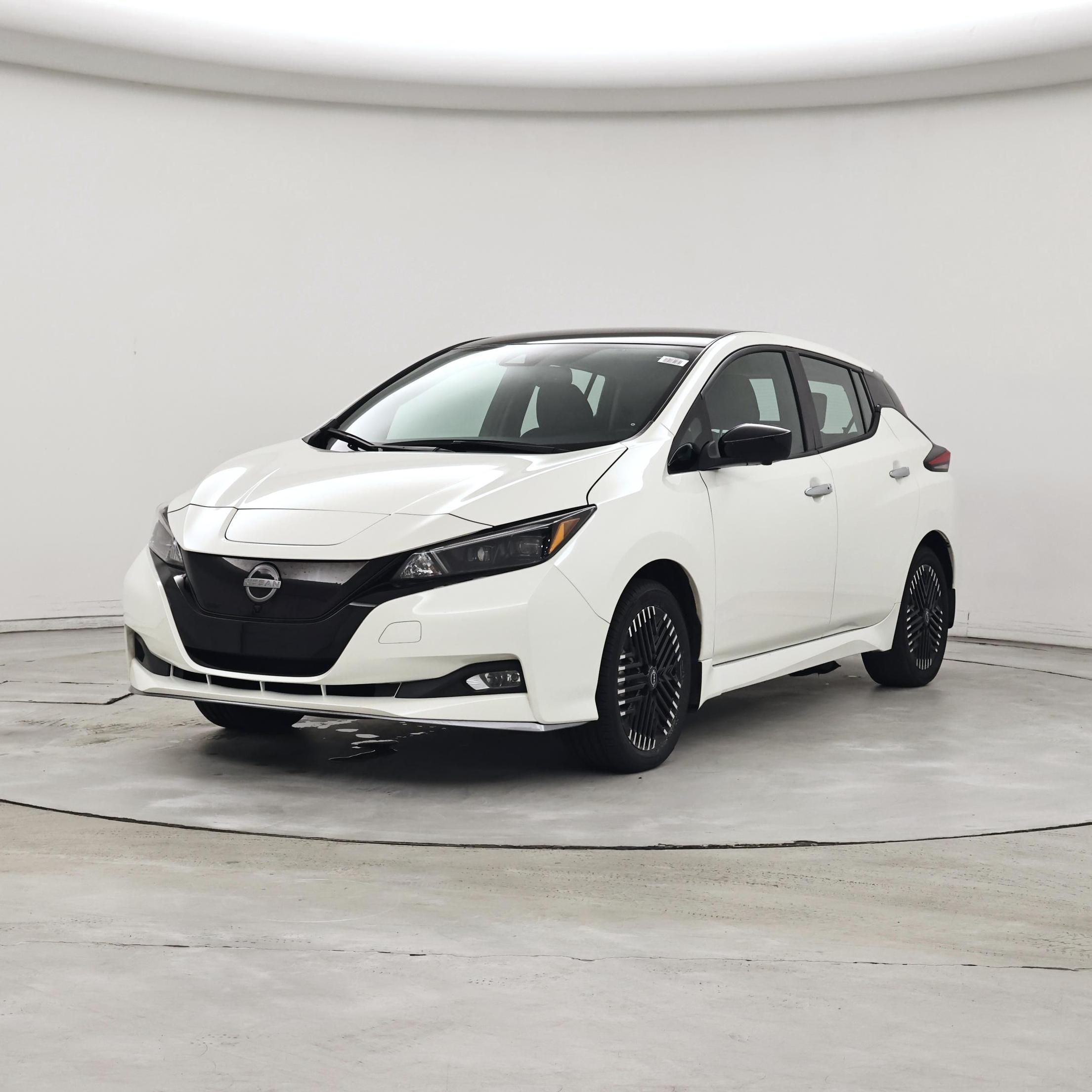Thumbnail: 2025 Nissan Leaf - 4