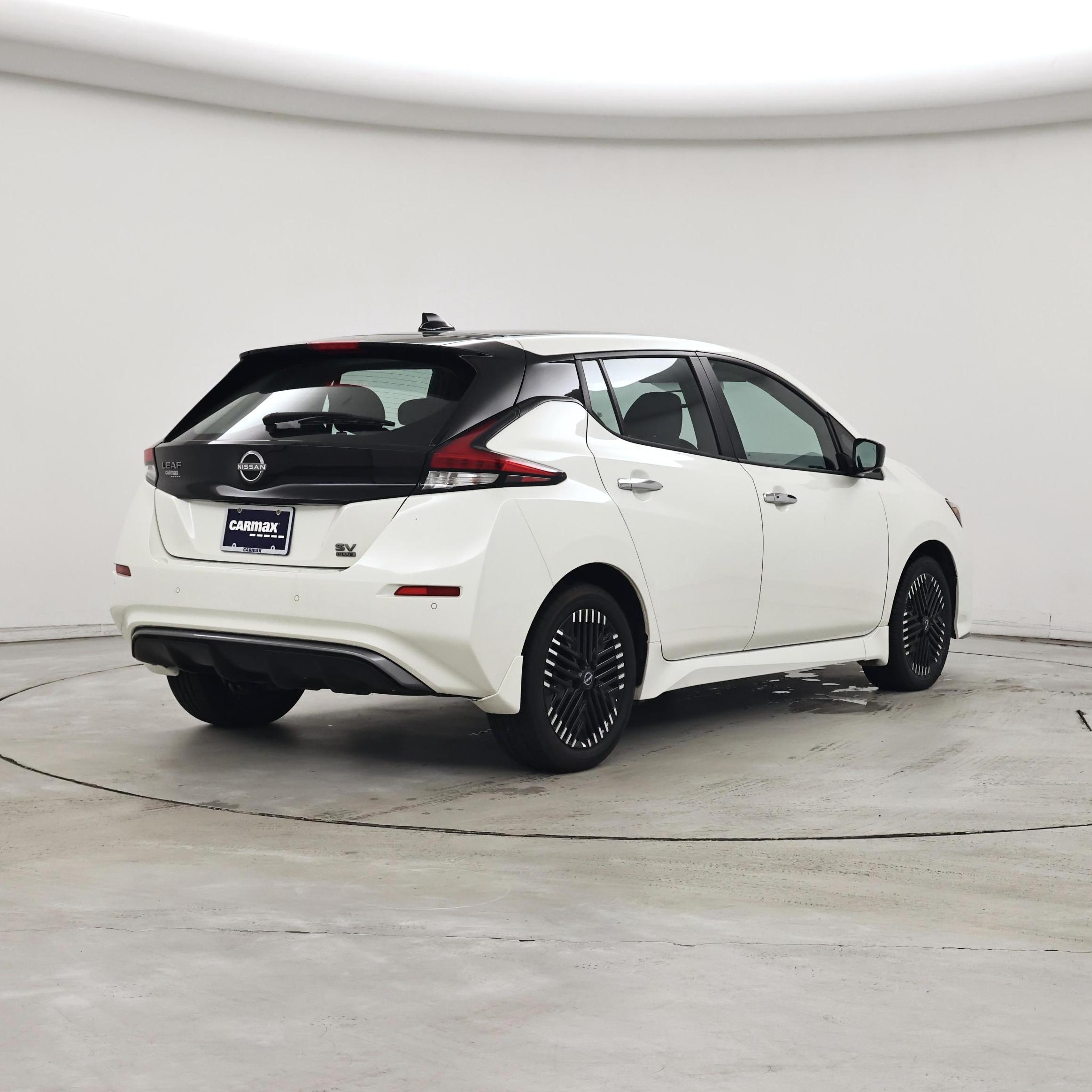 Thumbnail: 2025 Nissan Leaf - 8