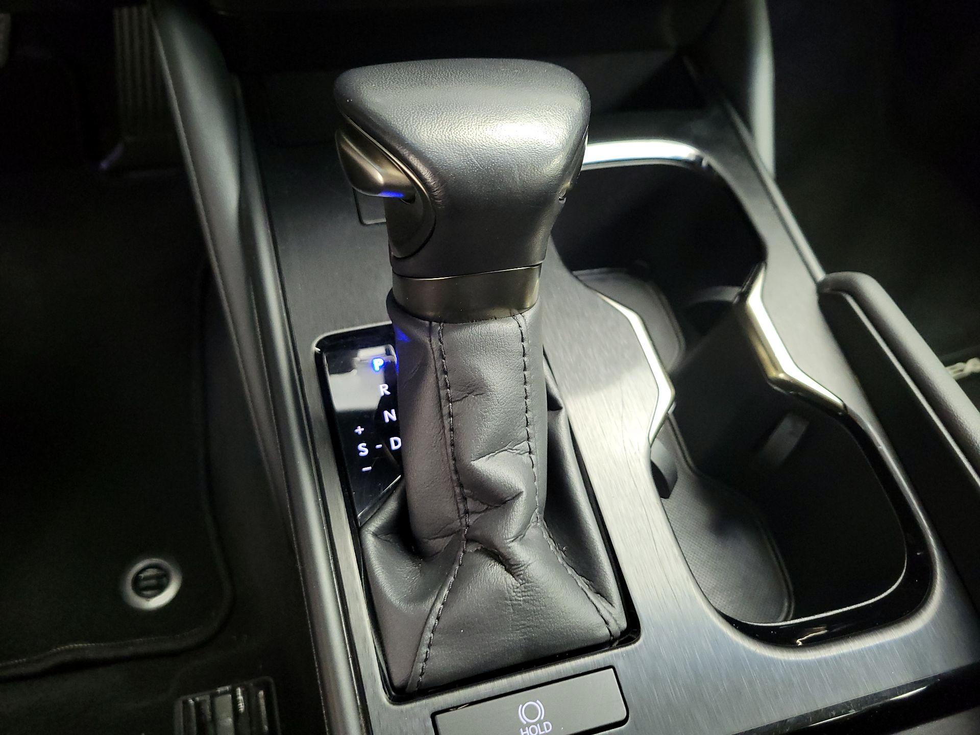 Thumbnail: 2024 Lexus ES - 16