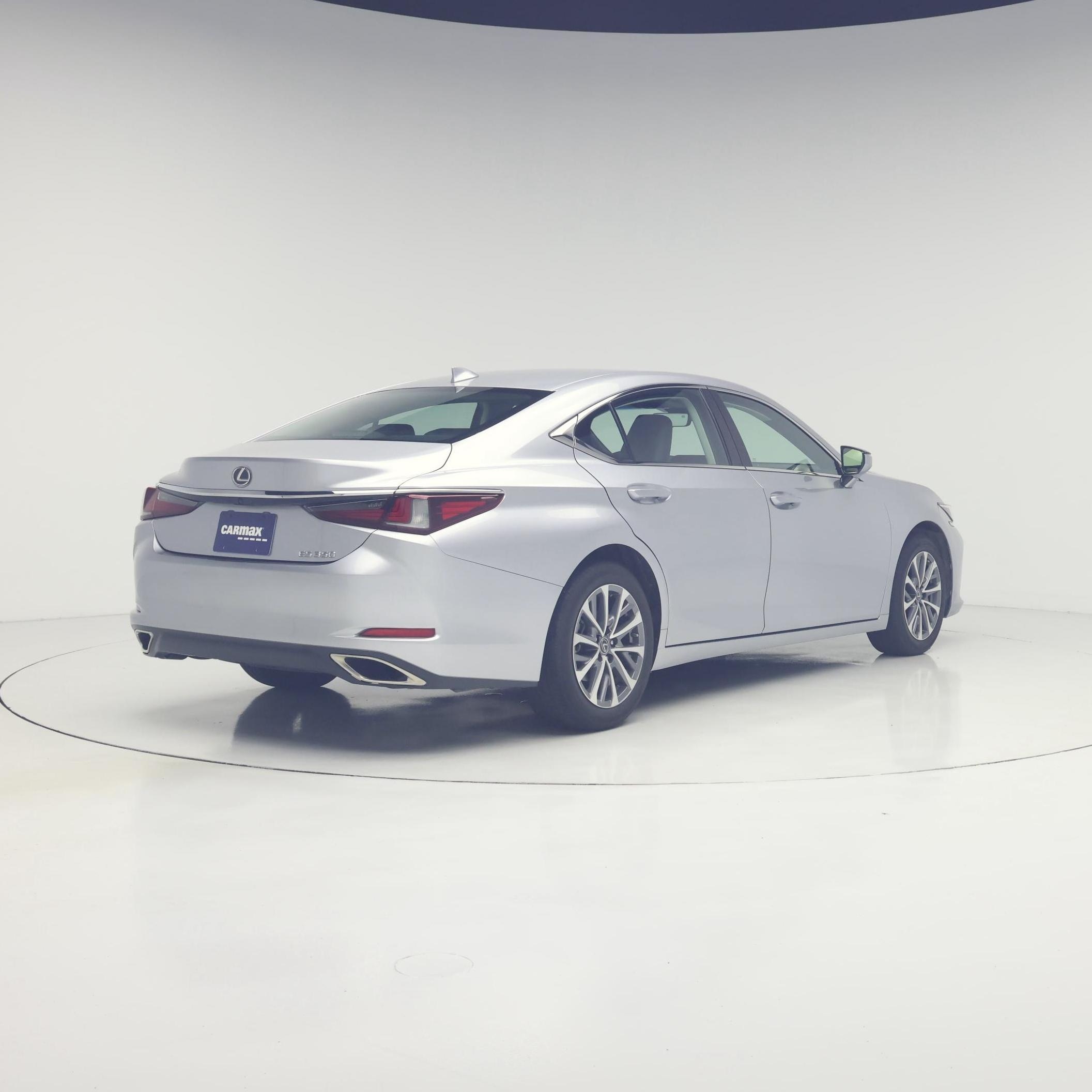 Thumbnail: 2024 Lexus ES - 8