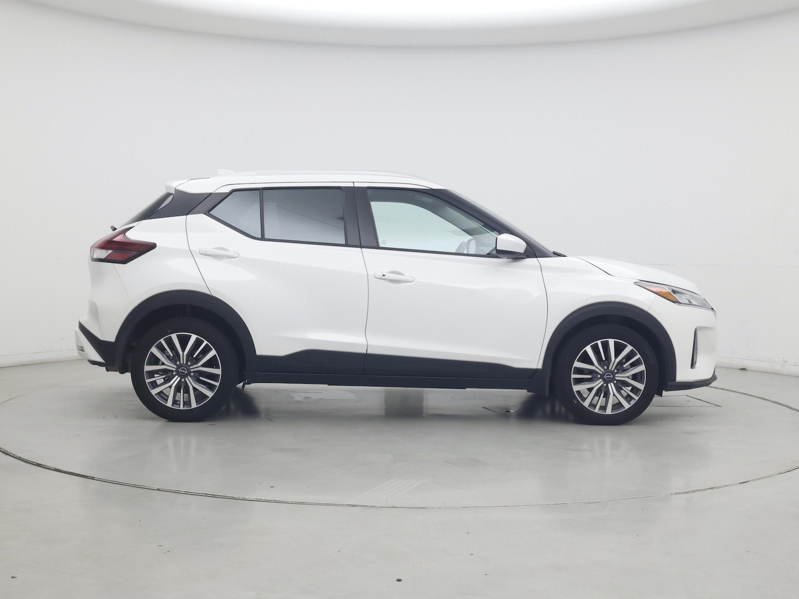 2023 Nissan Kicks SV - Photo 8
