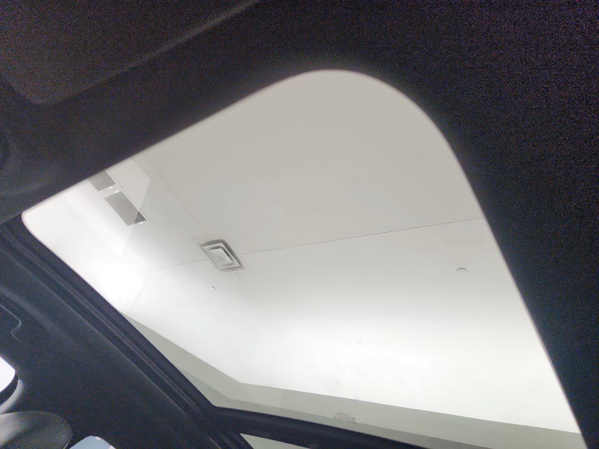 Thumbnail: 2023 Jeep Compass - 17