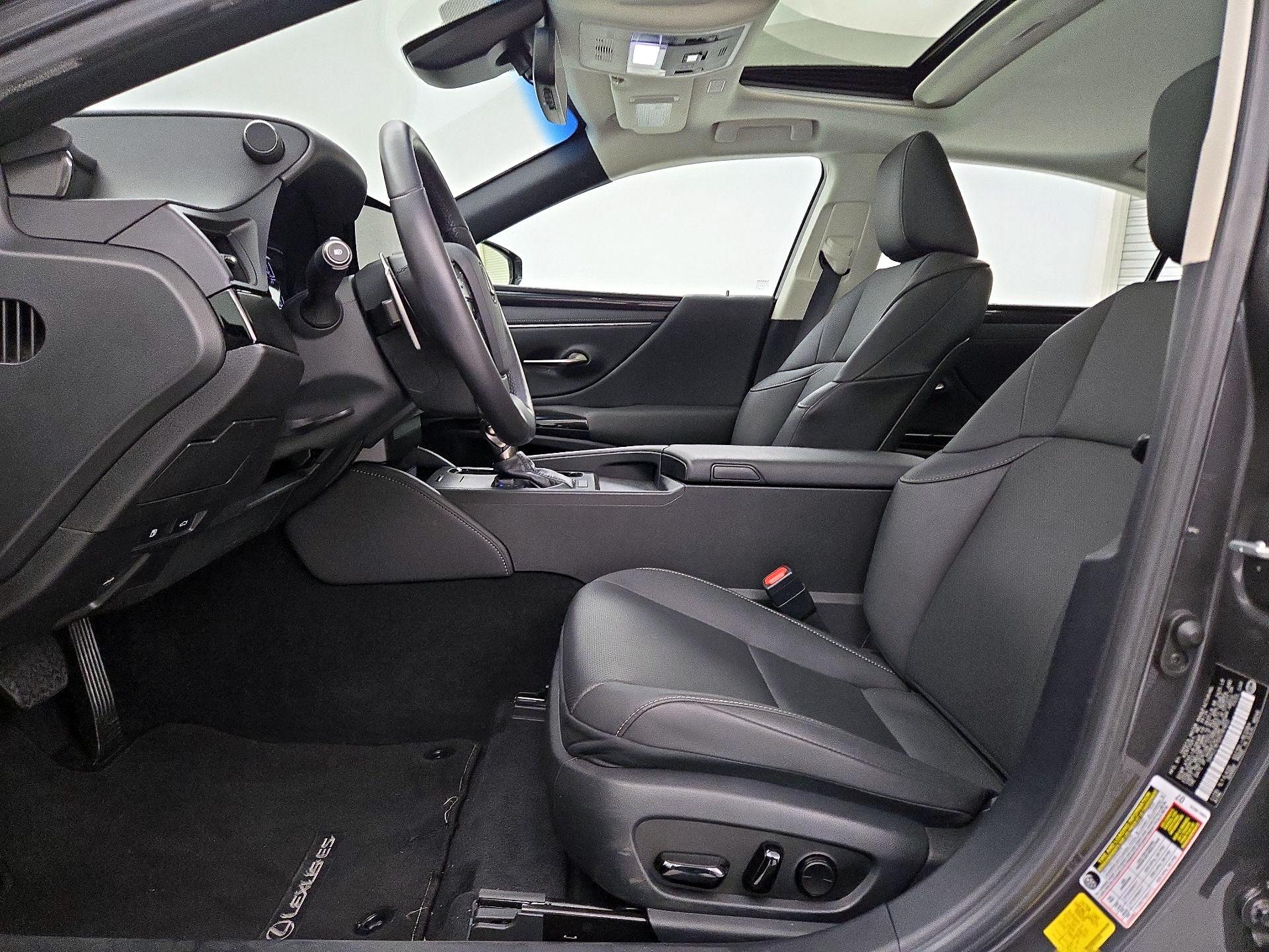 Thumbnail: 2024 Lexus ES - 11