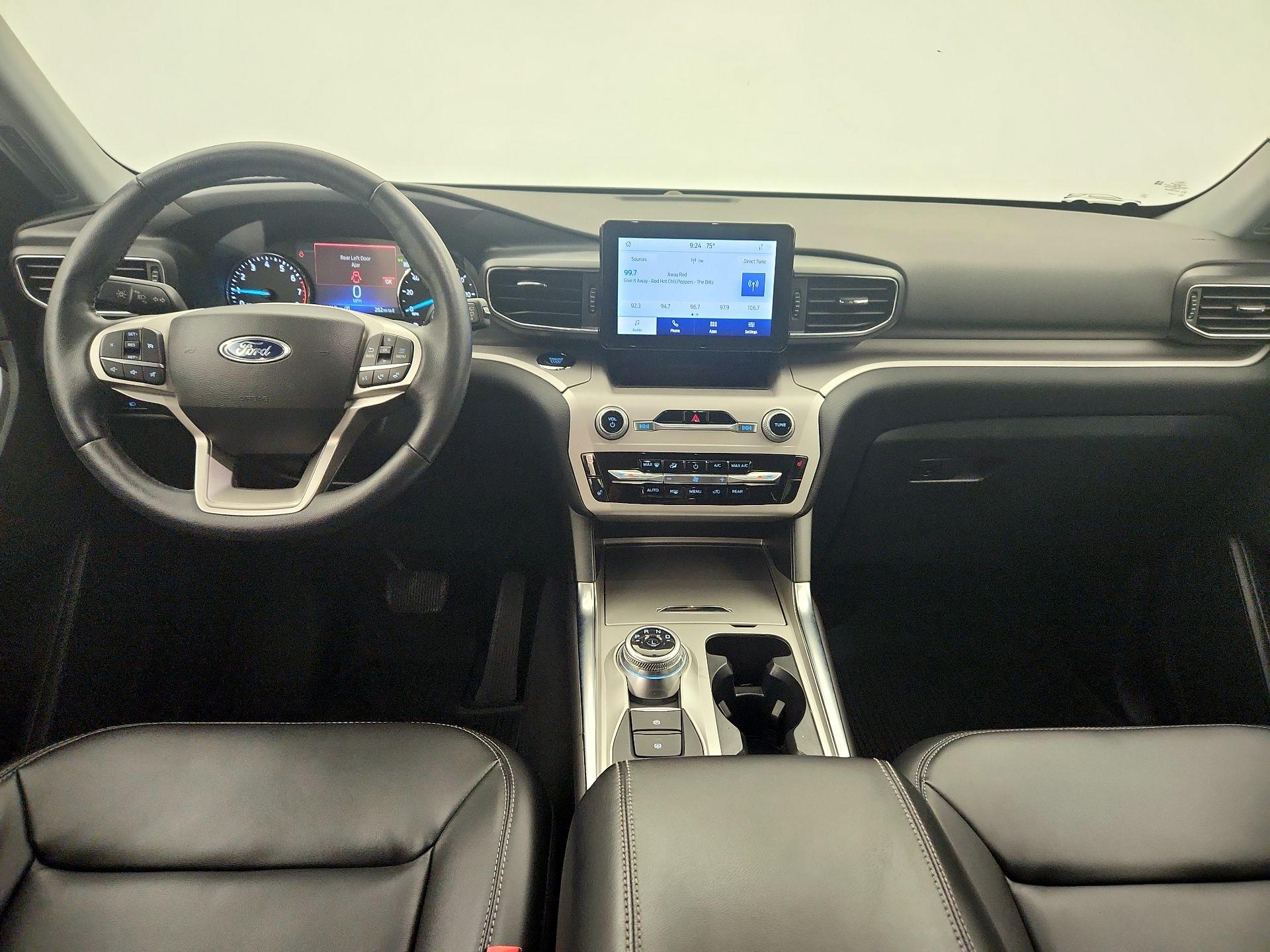Thumbnail: 2024 Ford Explorer - 9