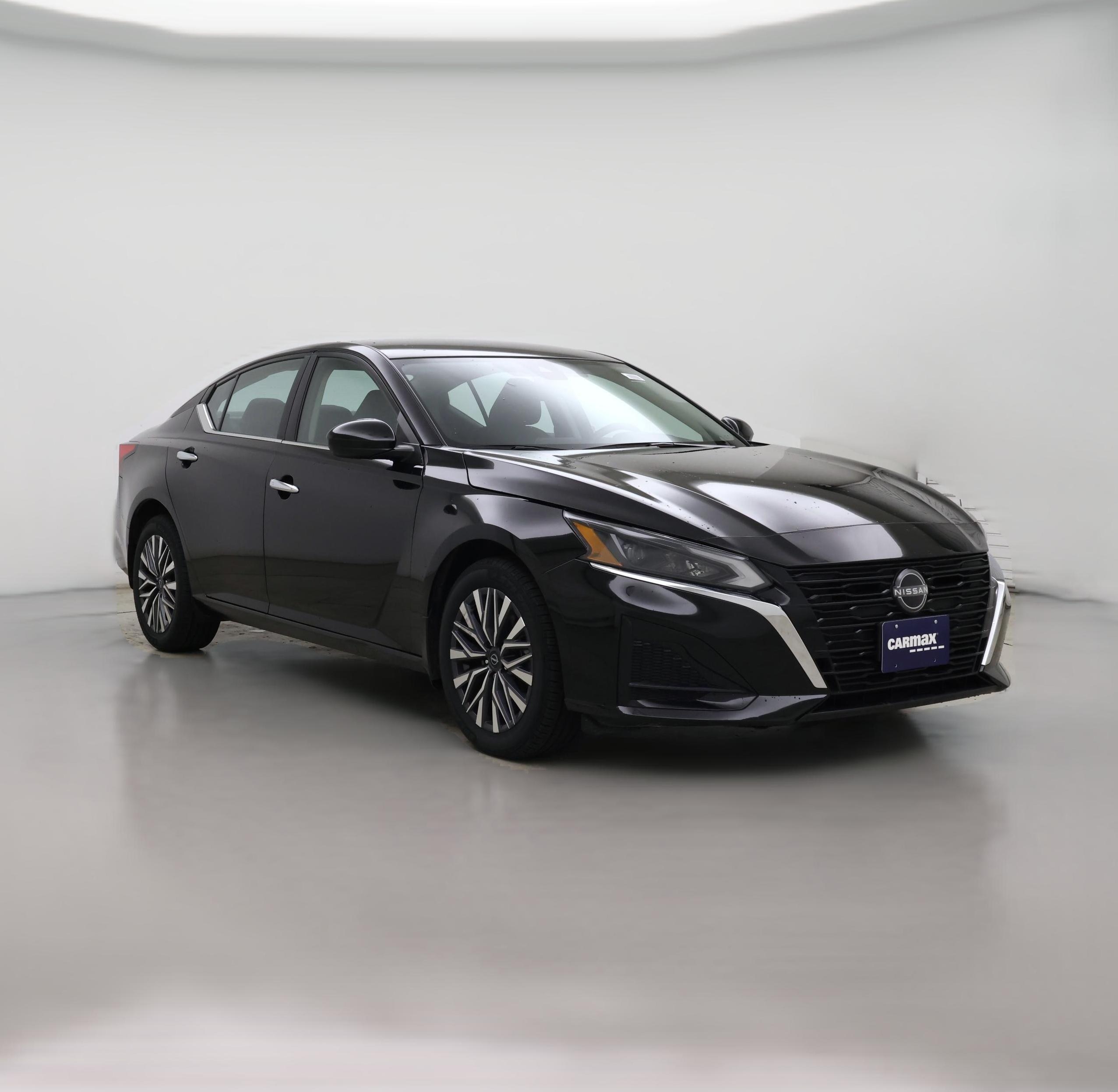 Thumbnail: 2023 Nissan Altima - 1
