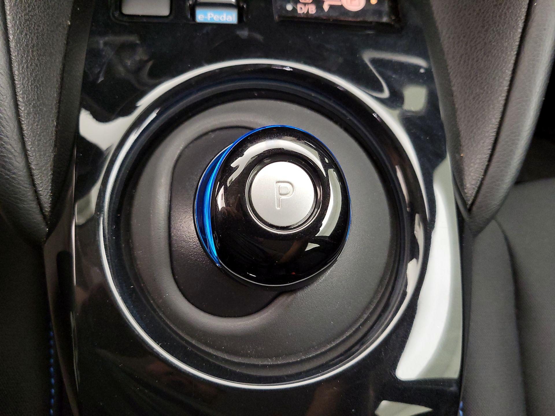 Thumbnail: 2024 Nissan Leaf - 15