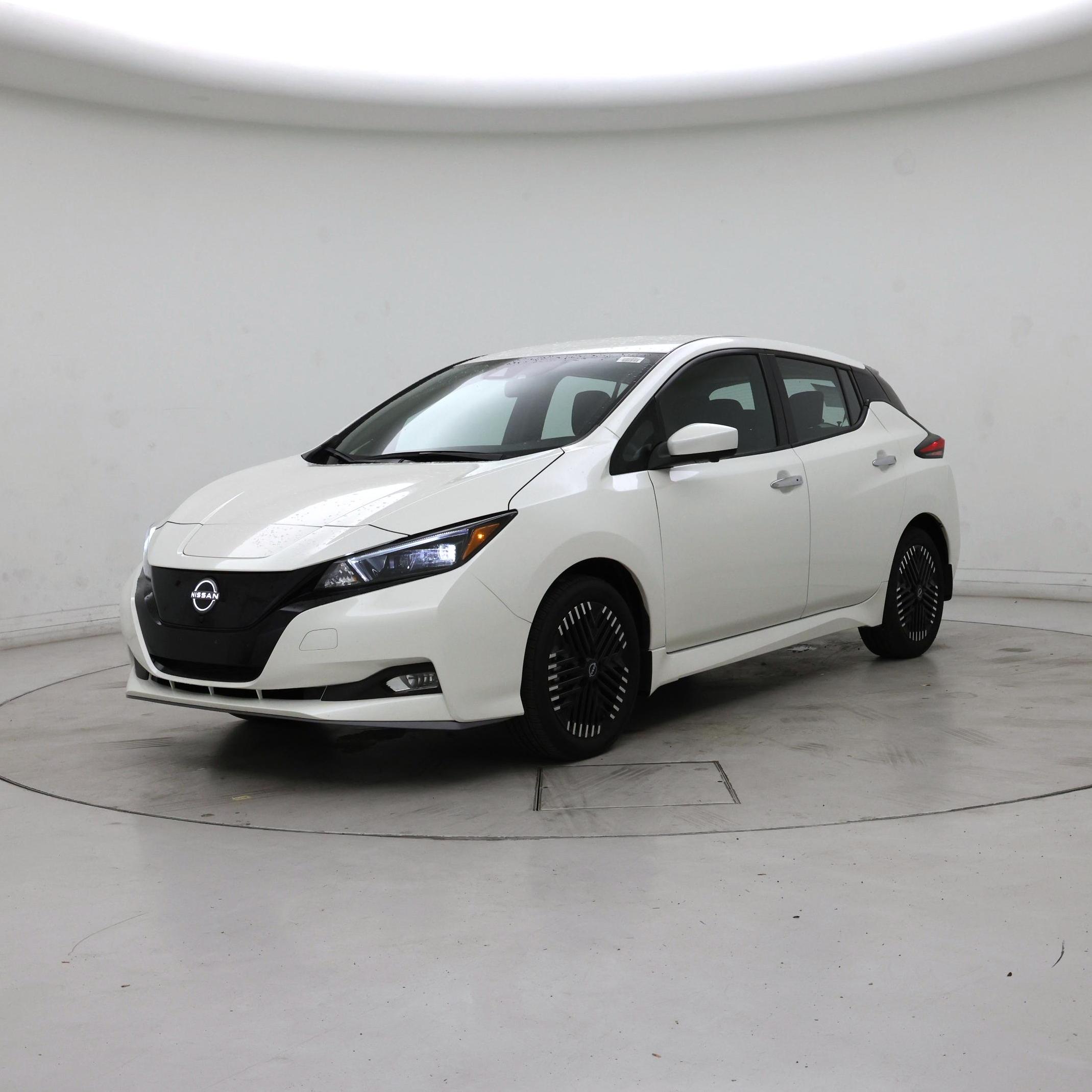 Thumbnail: 2024 Nissan Leaf - 4