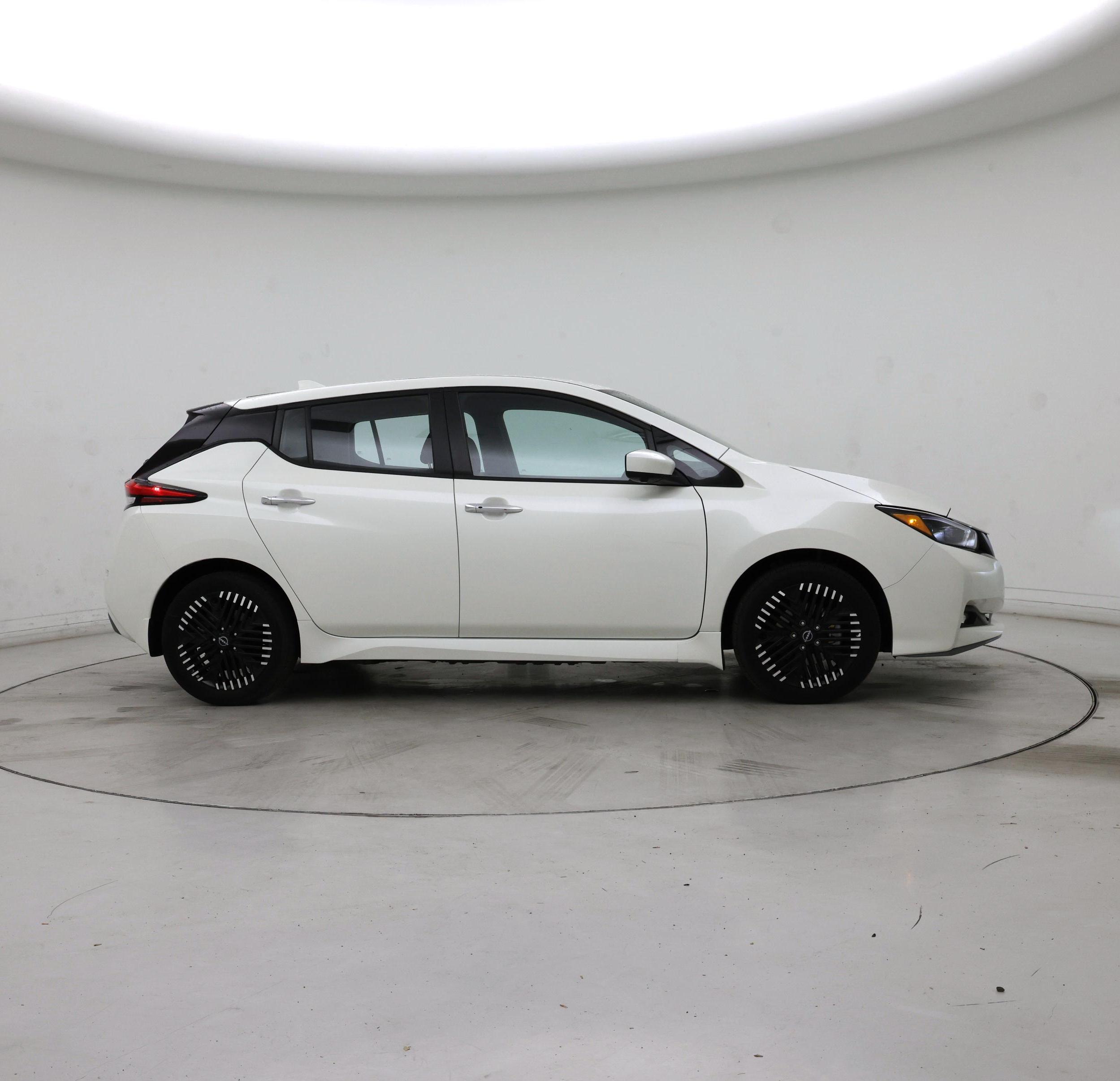 Thumbnail: 2024 Nissan Leaf - 7