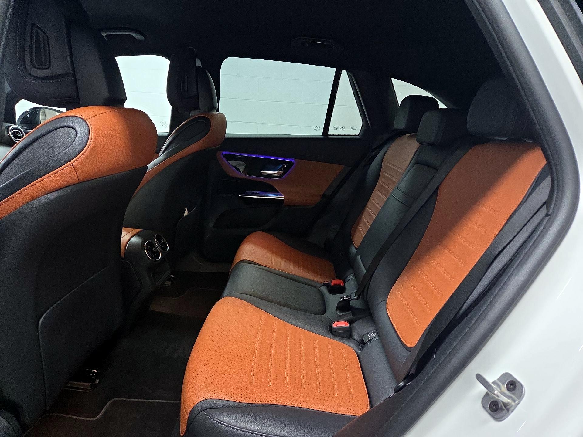 Thumbnail: 2024 Mercedes-Benz GLC - 19