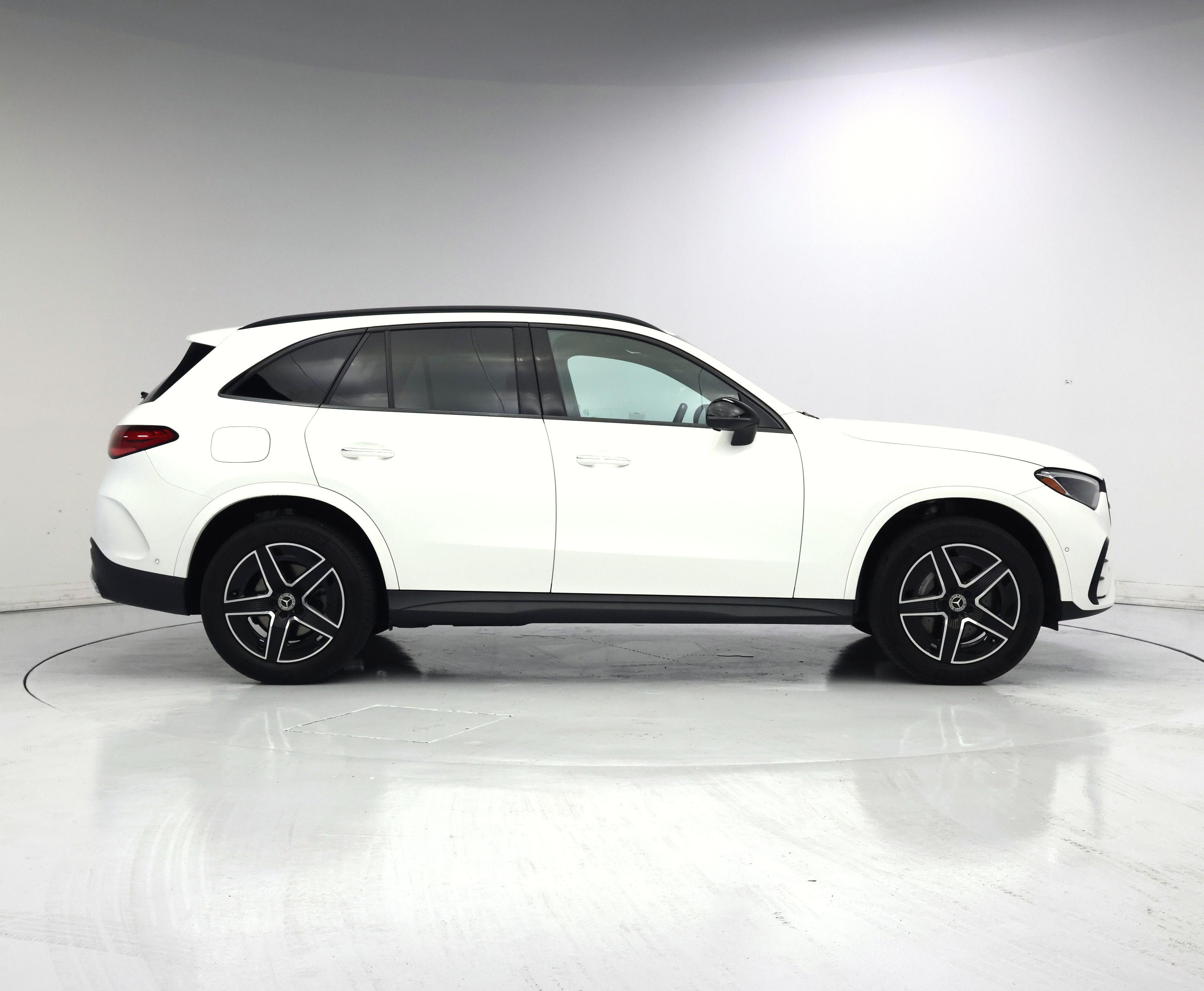 Thumbnail: 2024 Mercedes-Benz GLC - 7