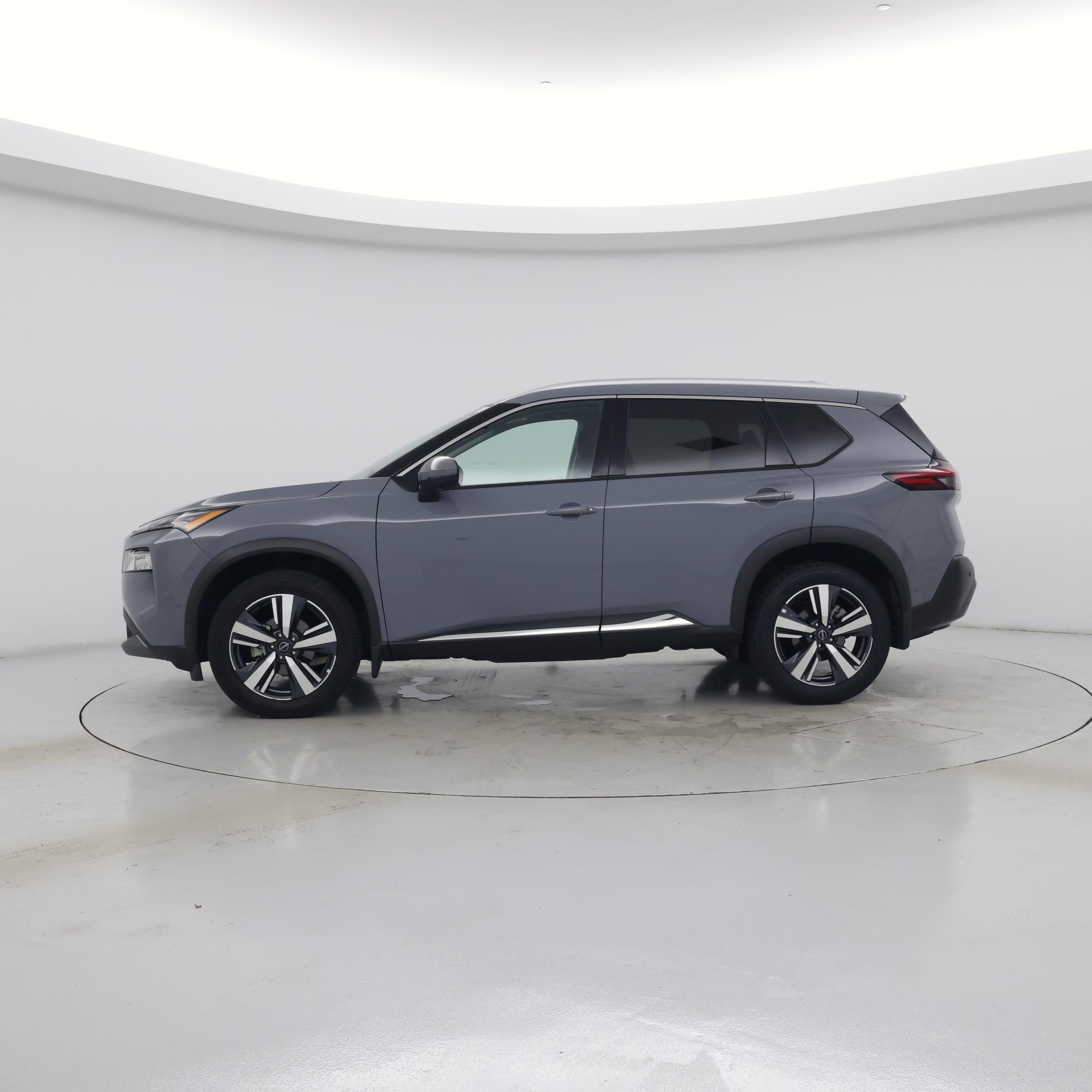 Thumbnail: 2023 Nissan Rogue - 3