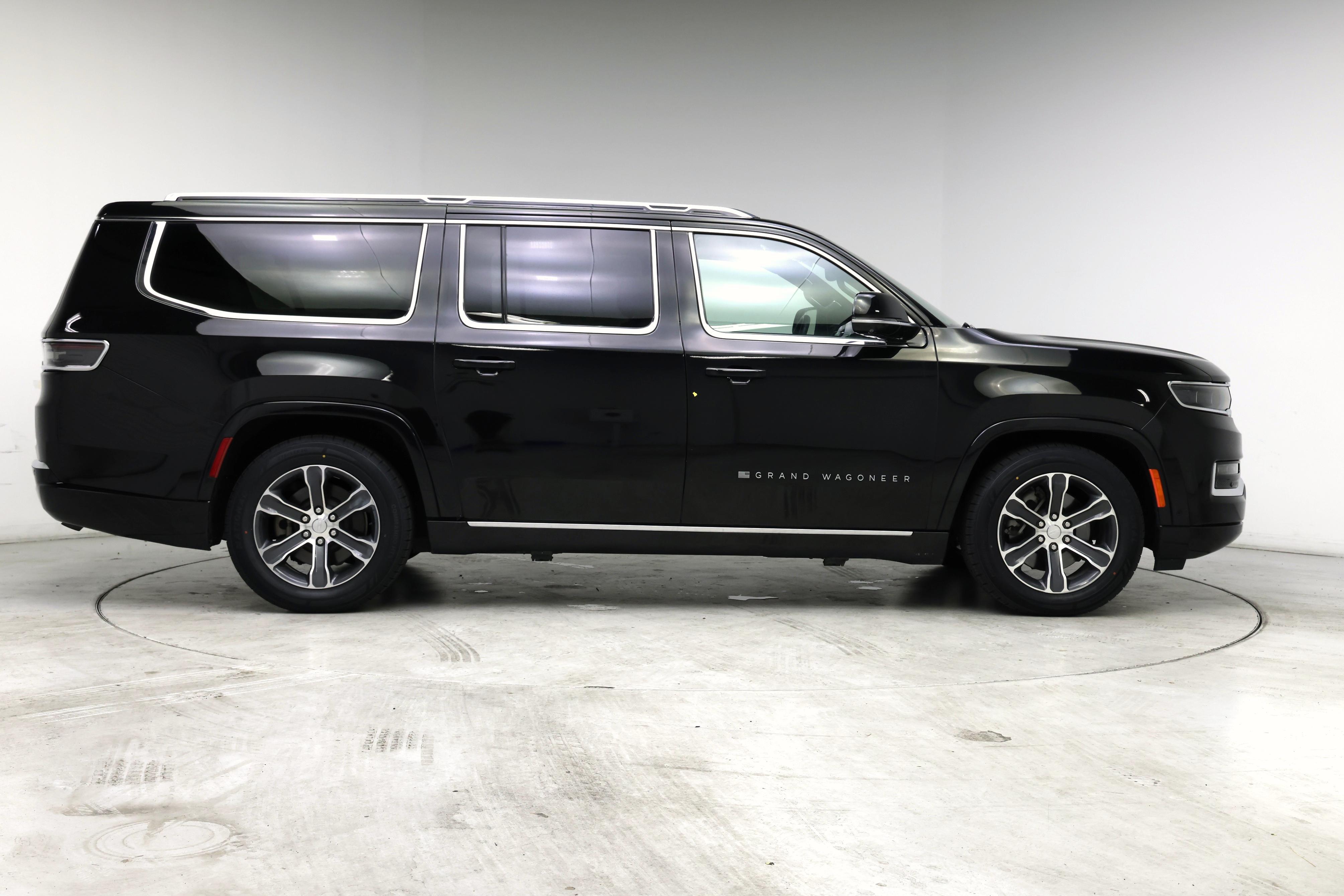 Thumbnail: 2024 Jeep Grand Wagoneer L - 7