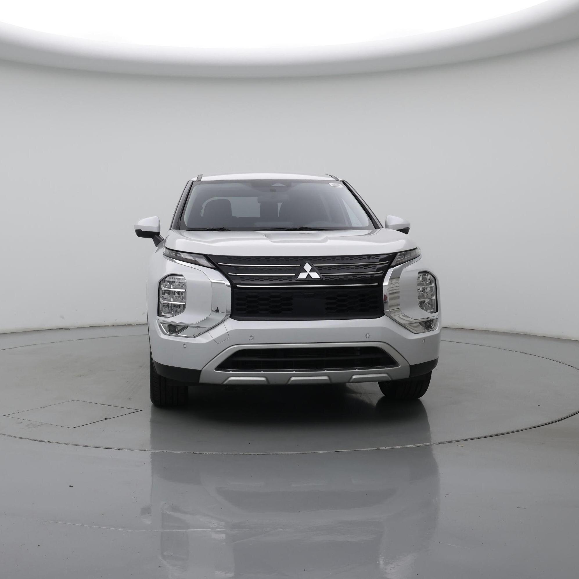 Thumbnail: 2024 Mitsubishi Outlander - 5