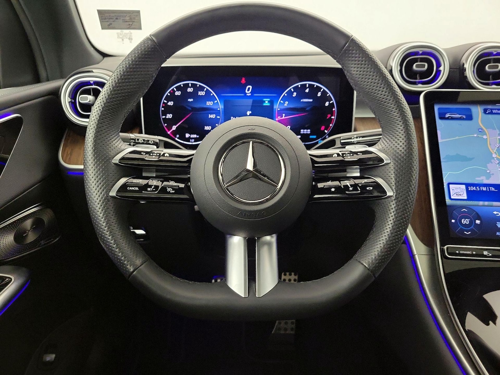 2025 Mercedes-Benz GLC Base - Photo 11
