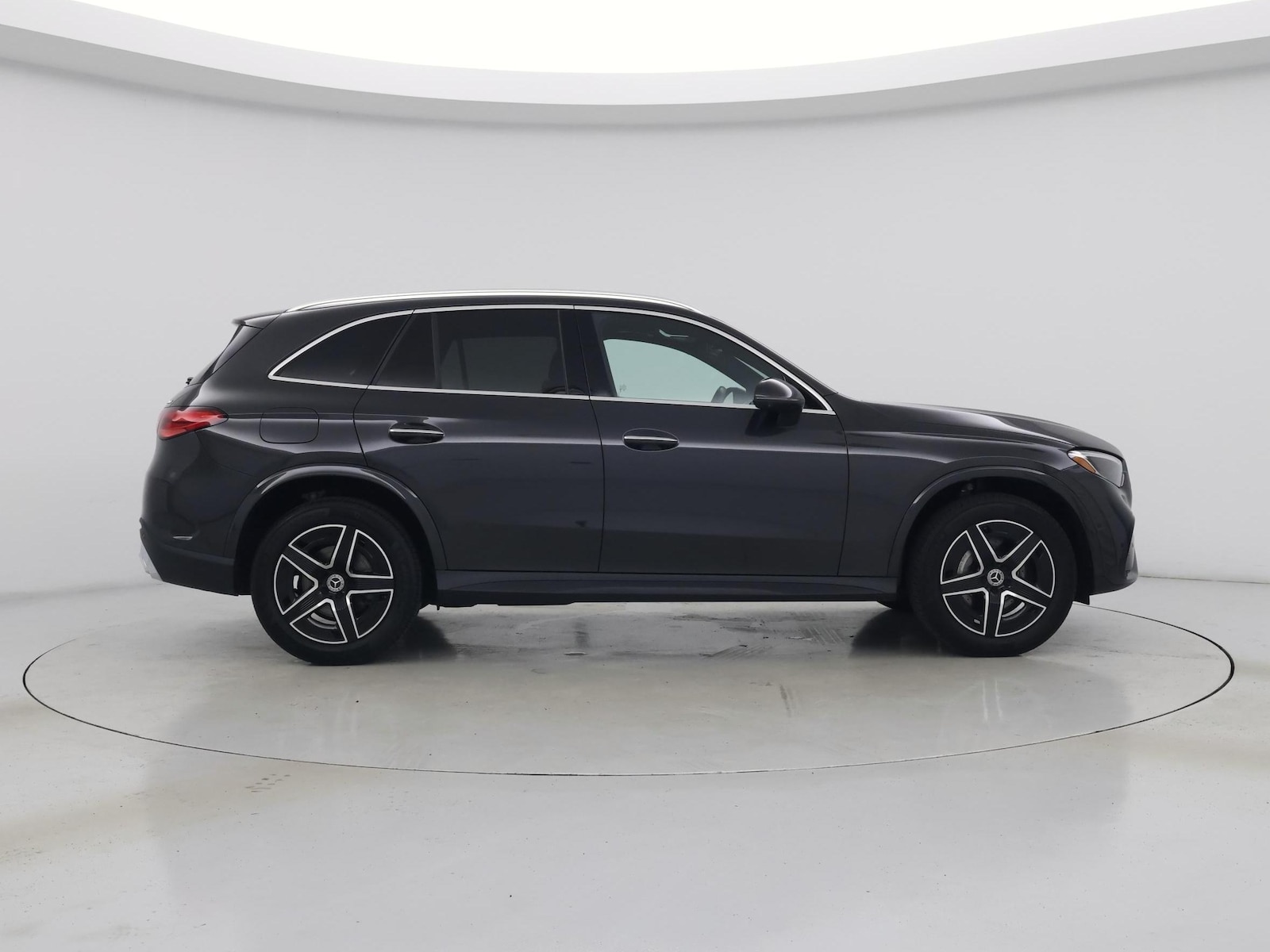 2025 Mercedes-Benz GLC Base - Photo 8