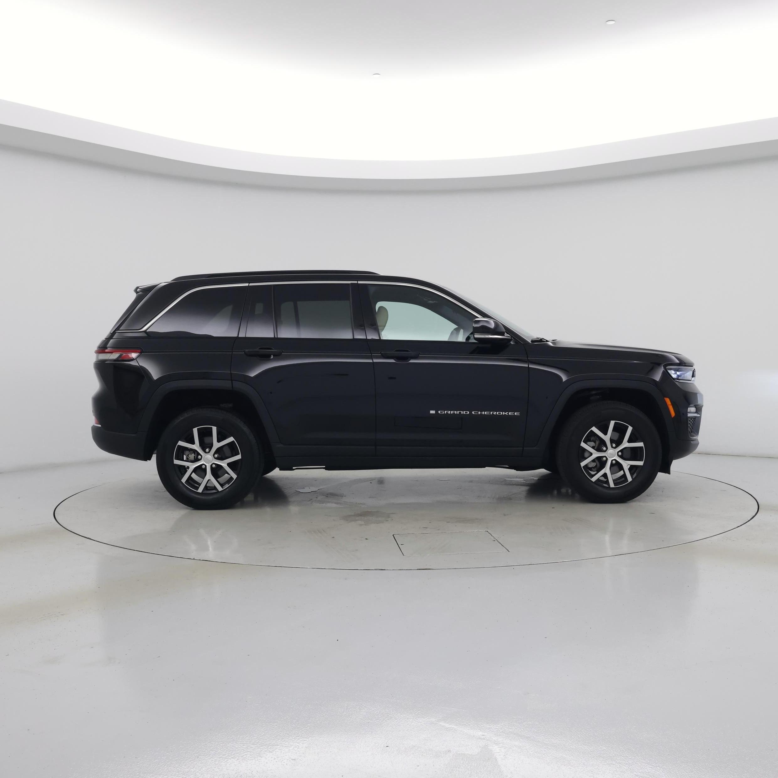 Thumbnail: 2025 Jeep Grand Cherokee - 7