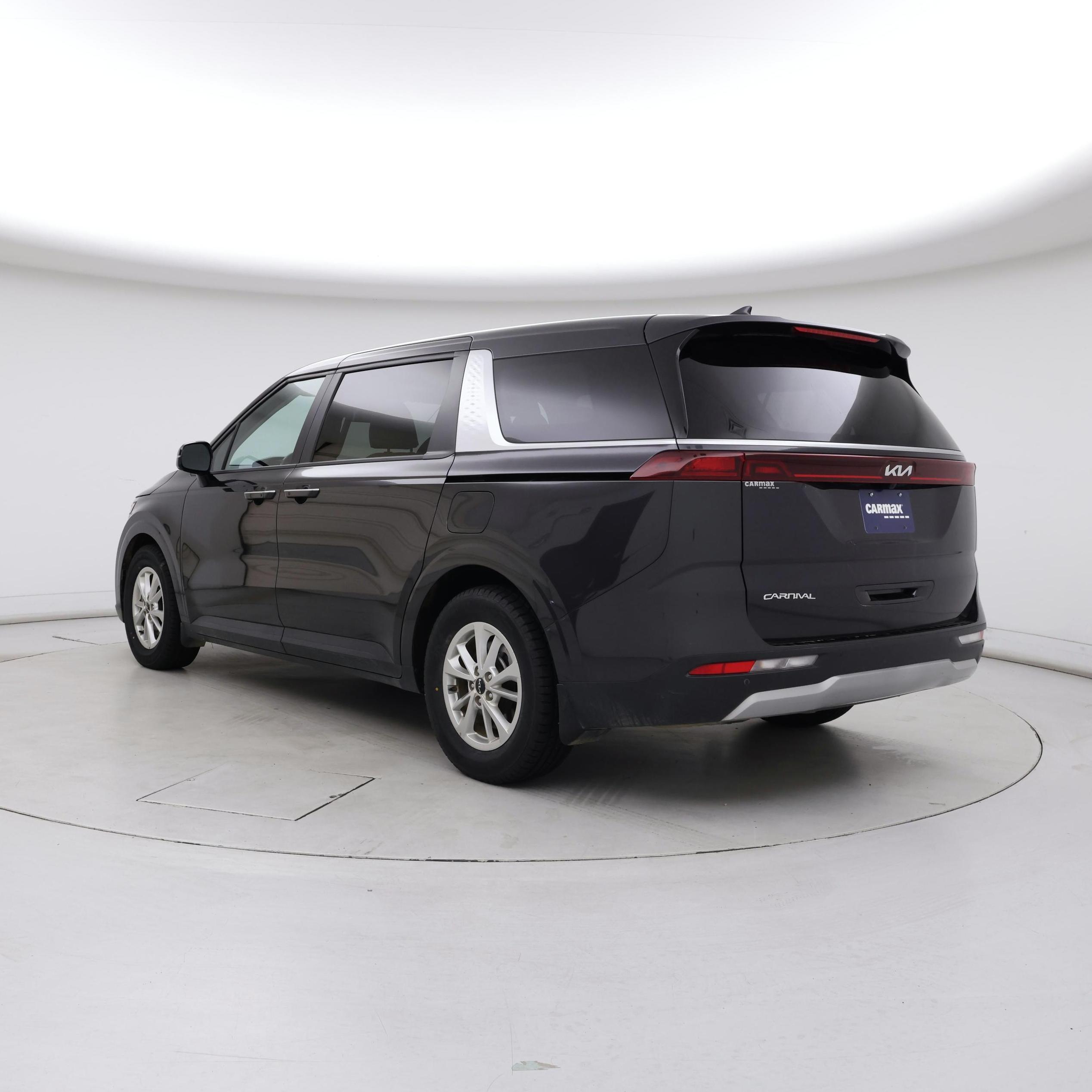 Thumbnail: 2024 Kia Carnival - 2