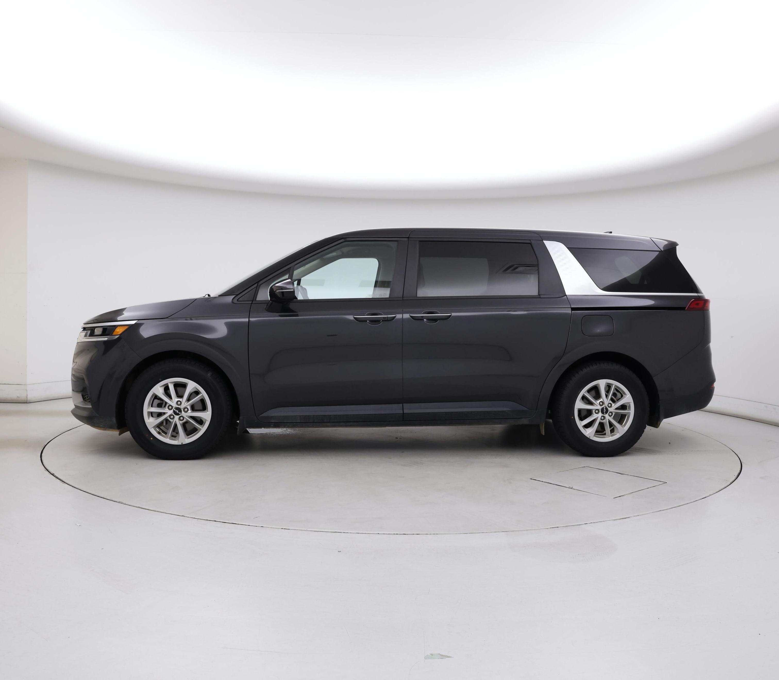 Thumbnail: 2024 Kia Carnival - 3