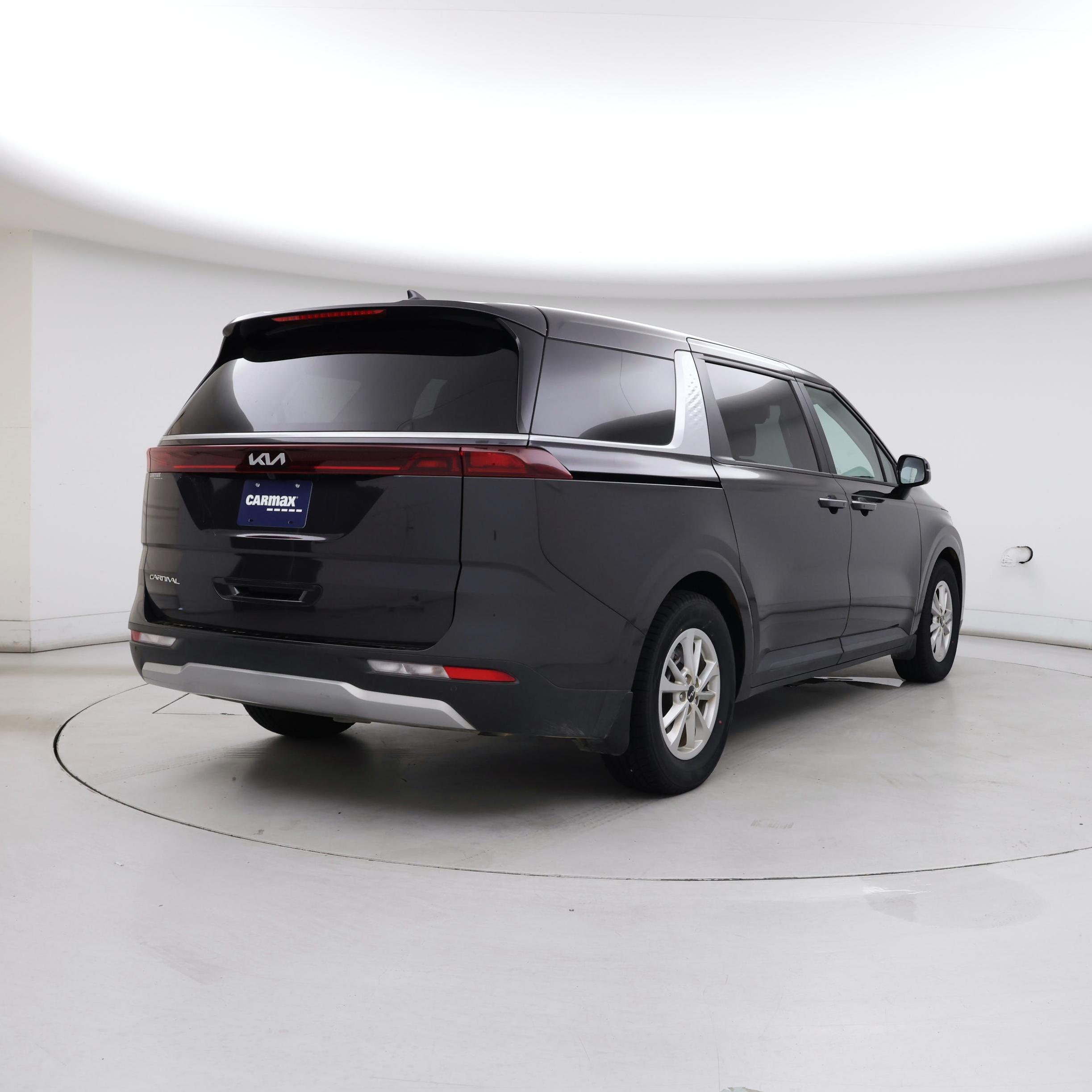 Thumbnail: 2024 Kia Carnival - 8
