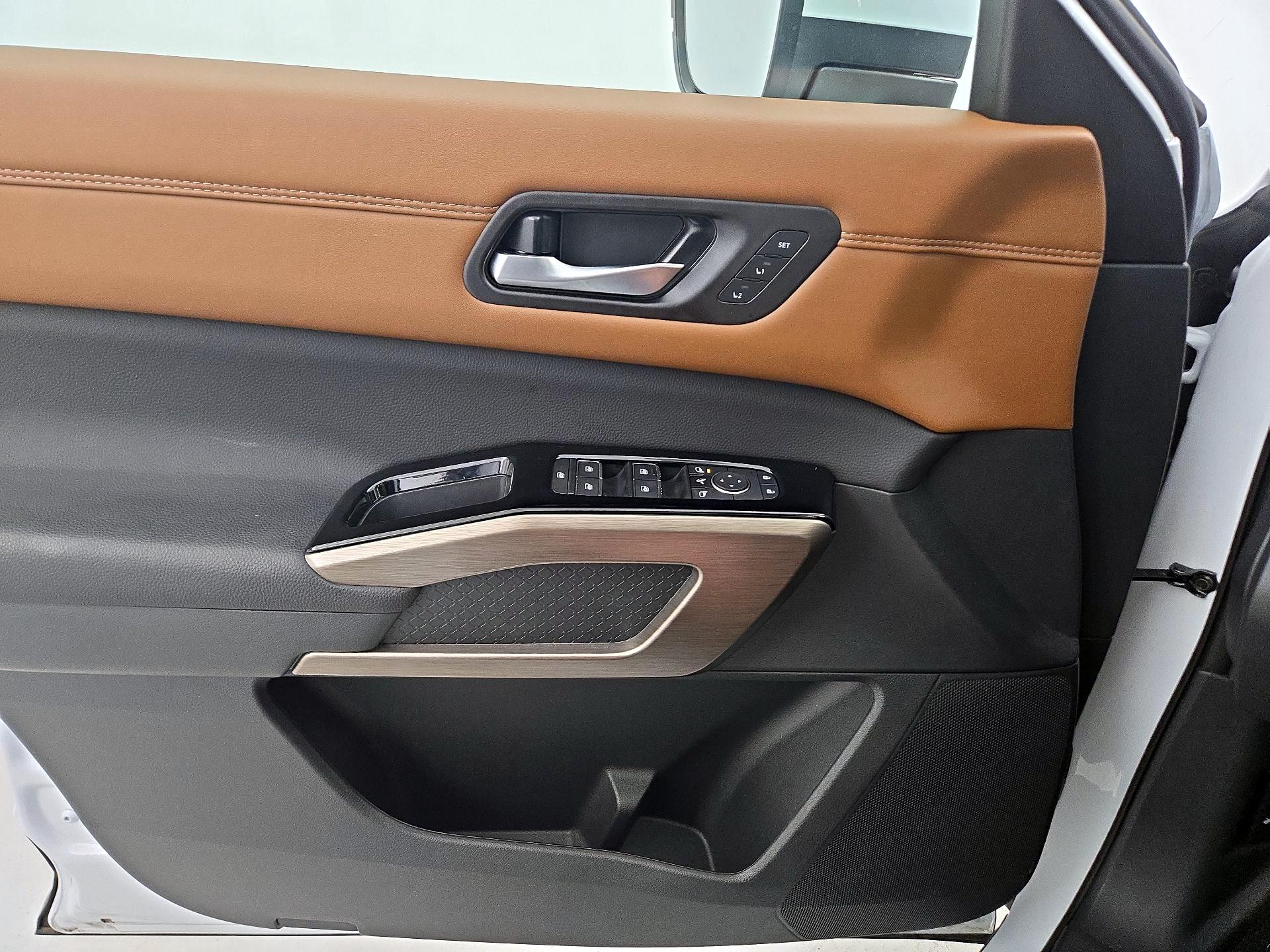 Thumbnail: 2025 Nissan Pathfinder - 12
