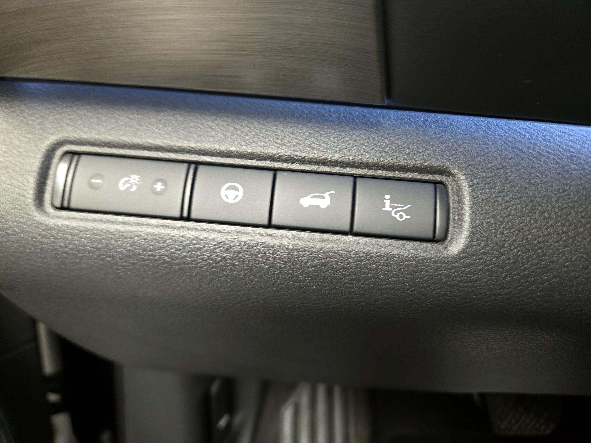 Thumbnail: 2025 Nissan Pathfinder - 13