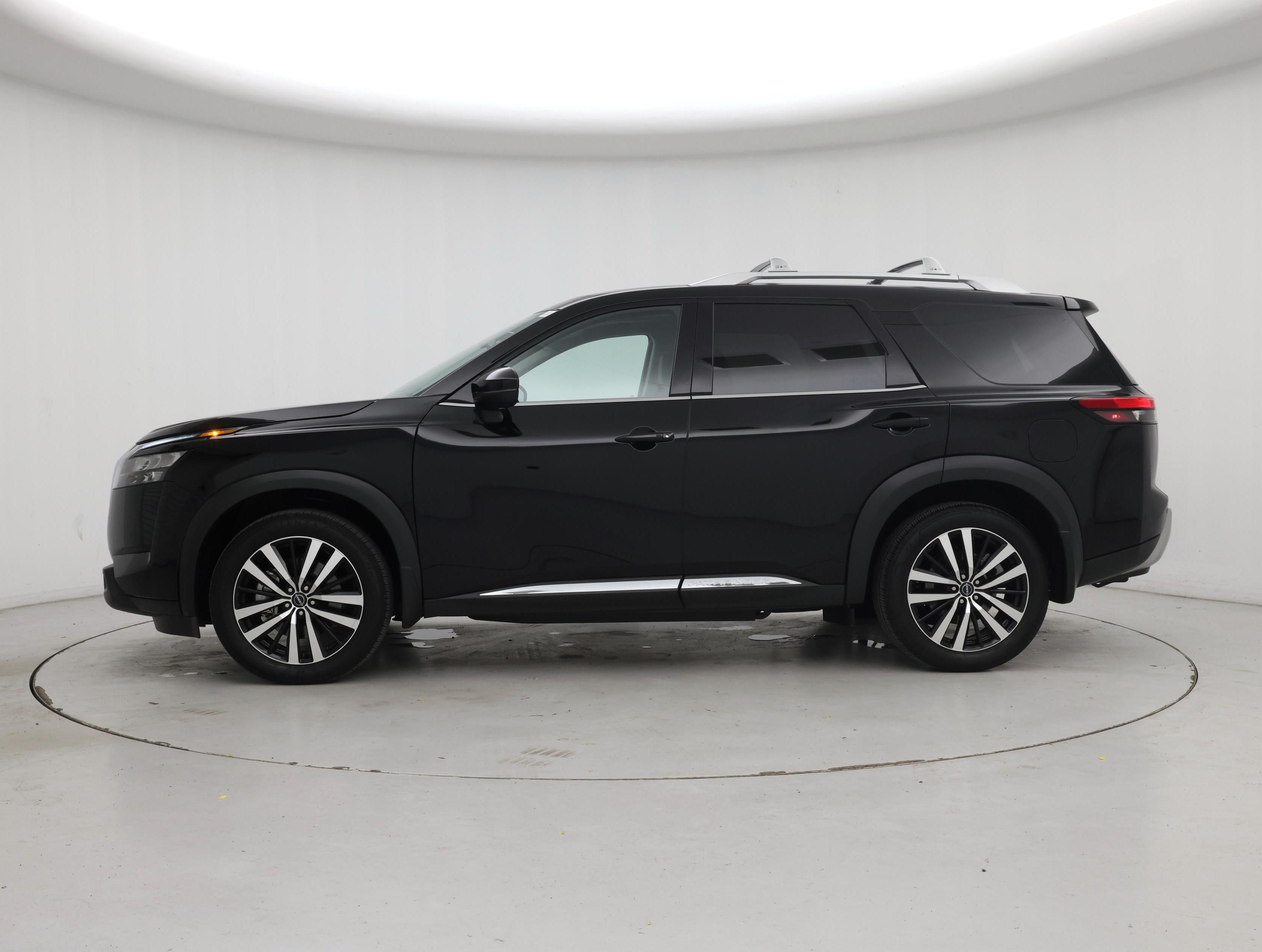 Thumbnail: 2025 Nissan Pathfinder - 3