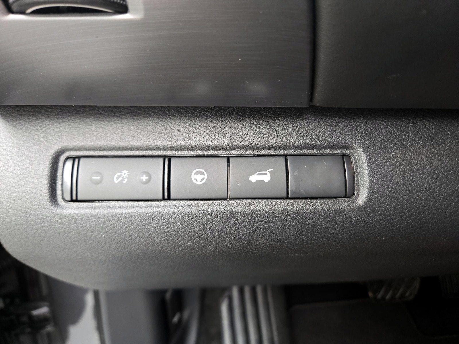 2025 Nissan Pathfinder SL - Photo 14