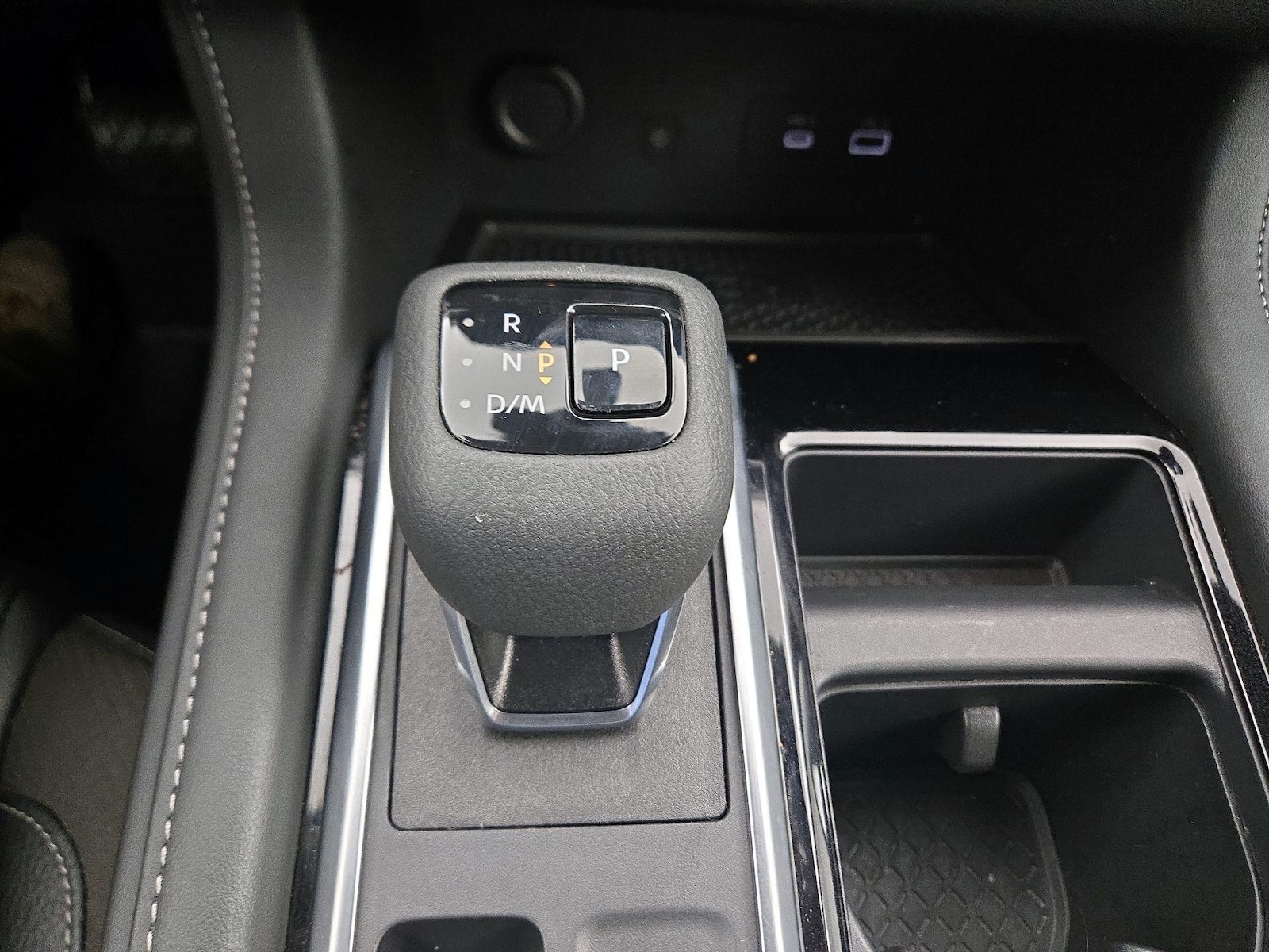 2025 Nissan Pathfinder SL - Photo 19