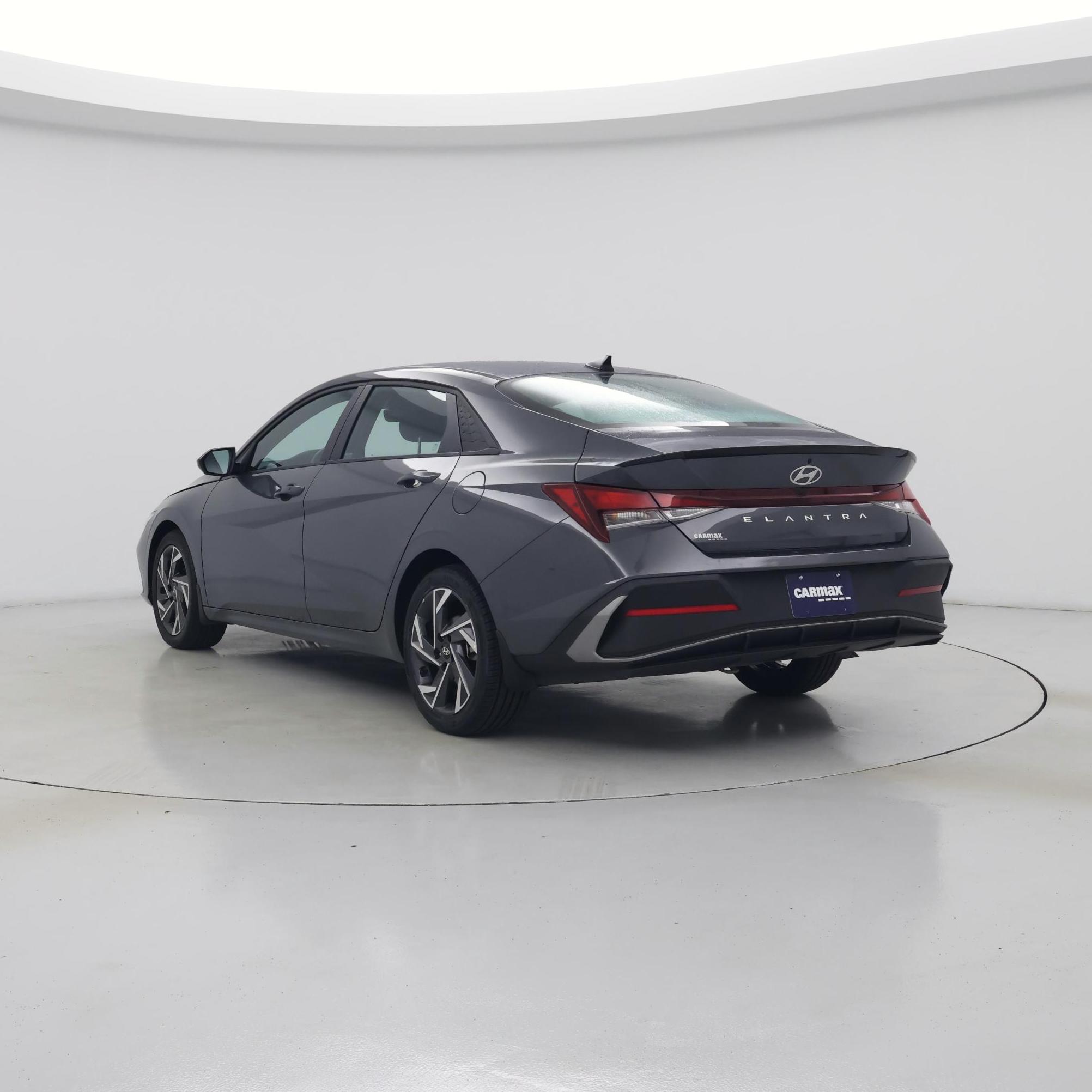 Thumbnail: 2025 Hyundai Elantra - 2