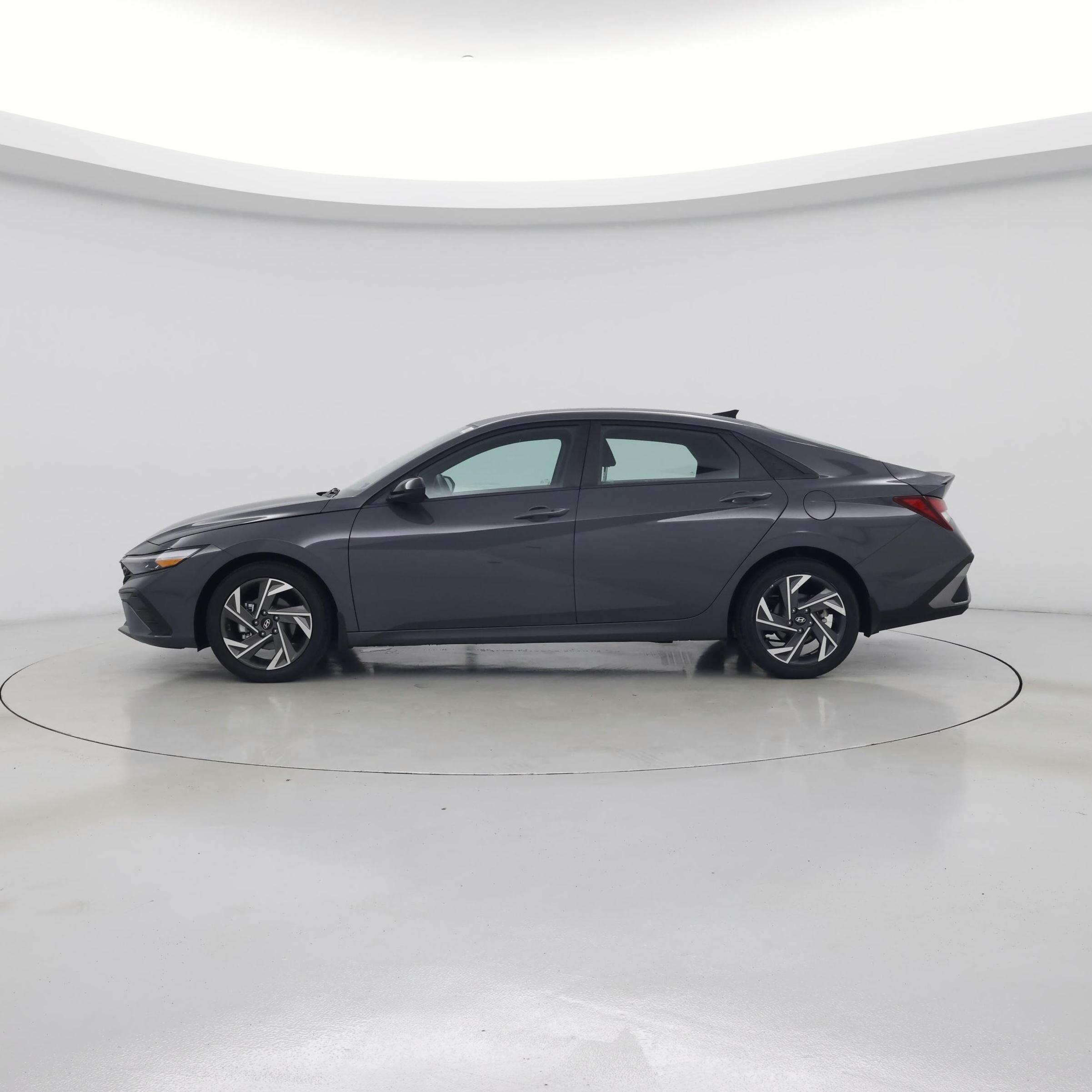 Thumbnail: 2025 Hyundai Elantra - 3