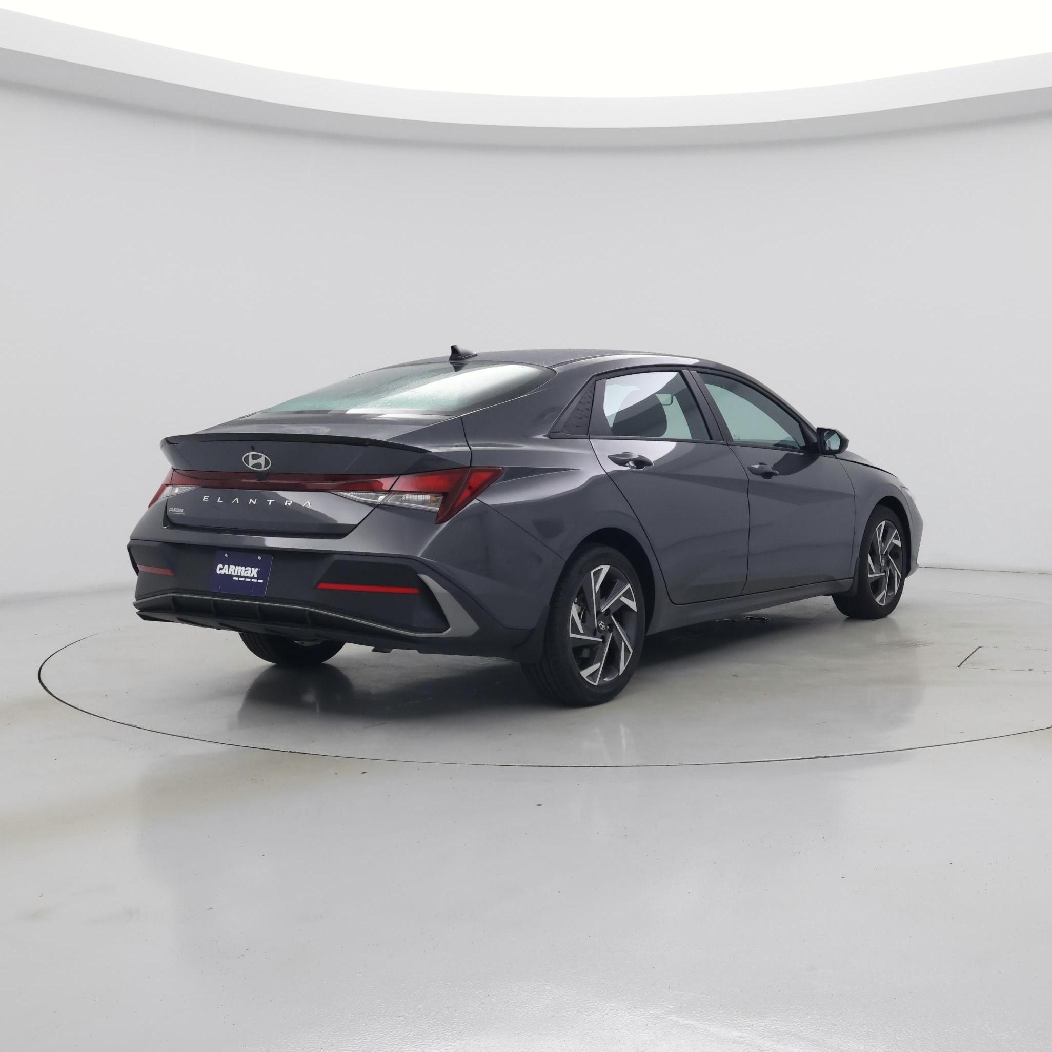 Thumbnail: 2025 Hyundai Elantra - 8