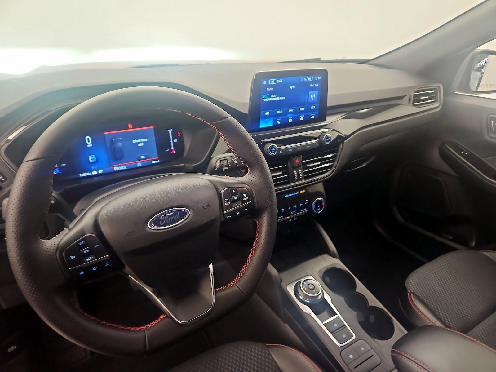 2026 Ford Escape ST-Line - Photo 10