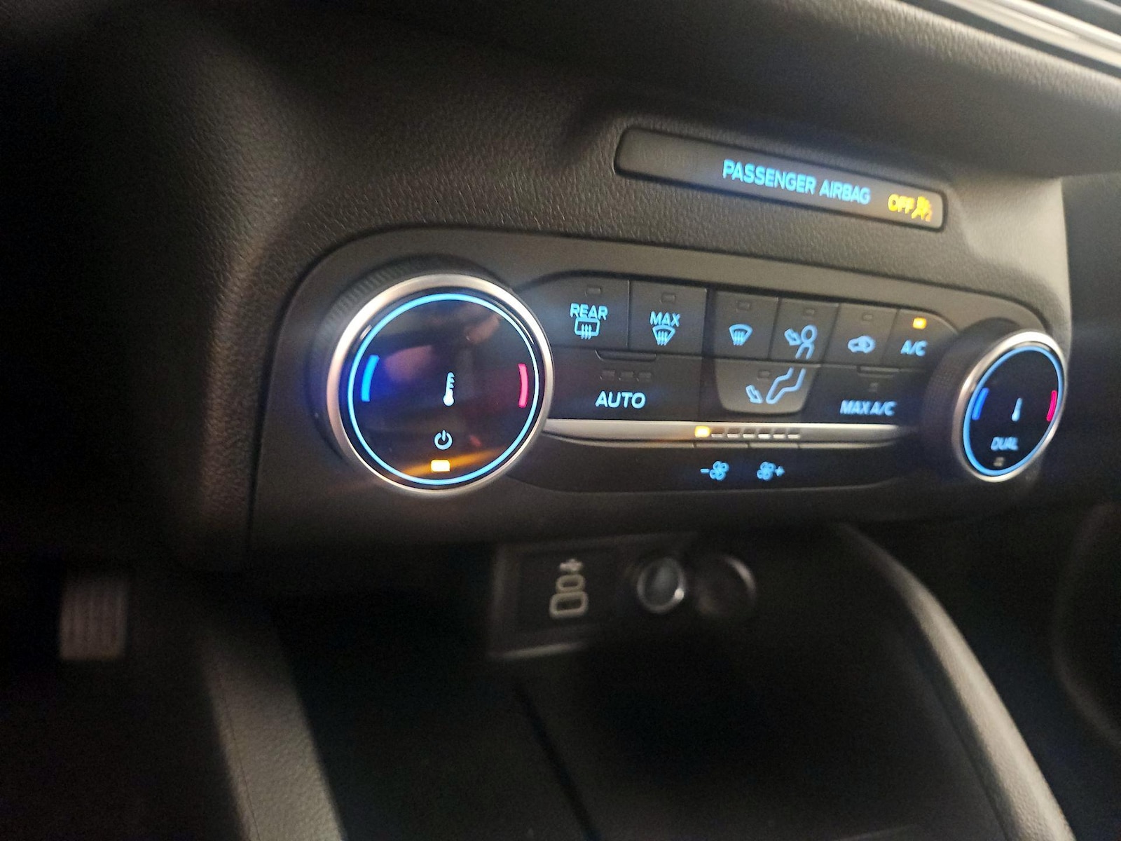 2026 Ford Escape ST-Line - Photo 16