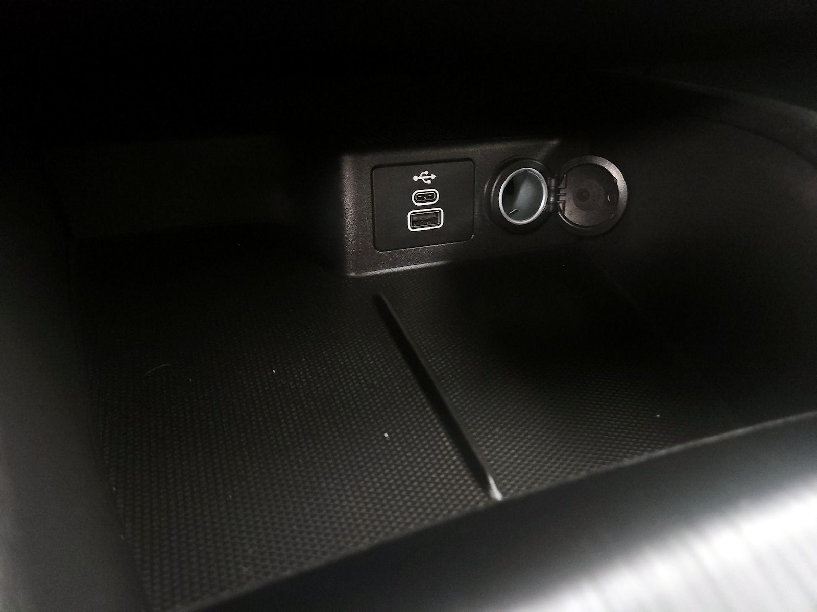 2026 Ford Escape ST-Line - Photo 18