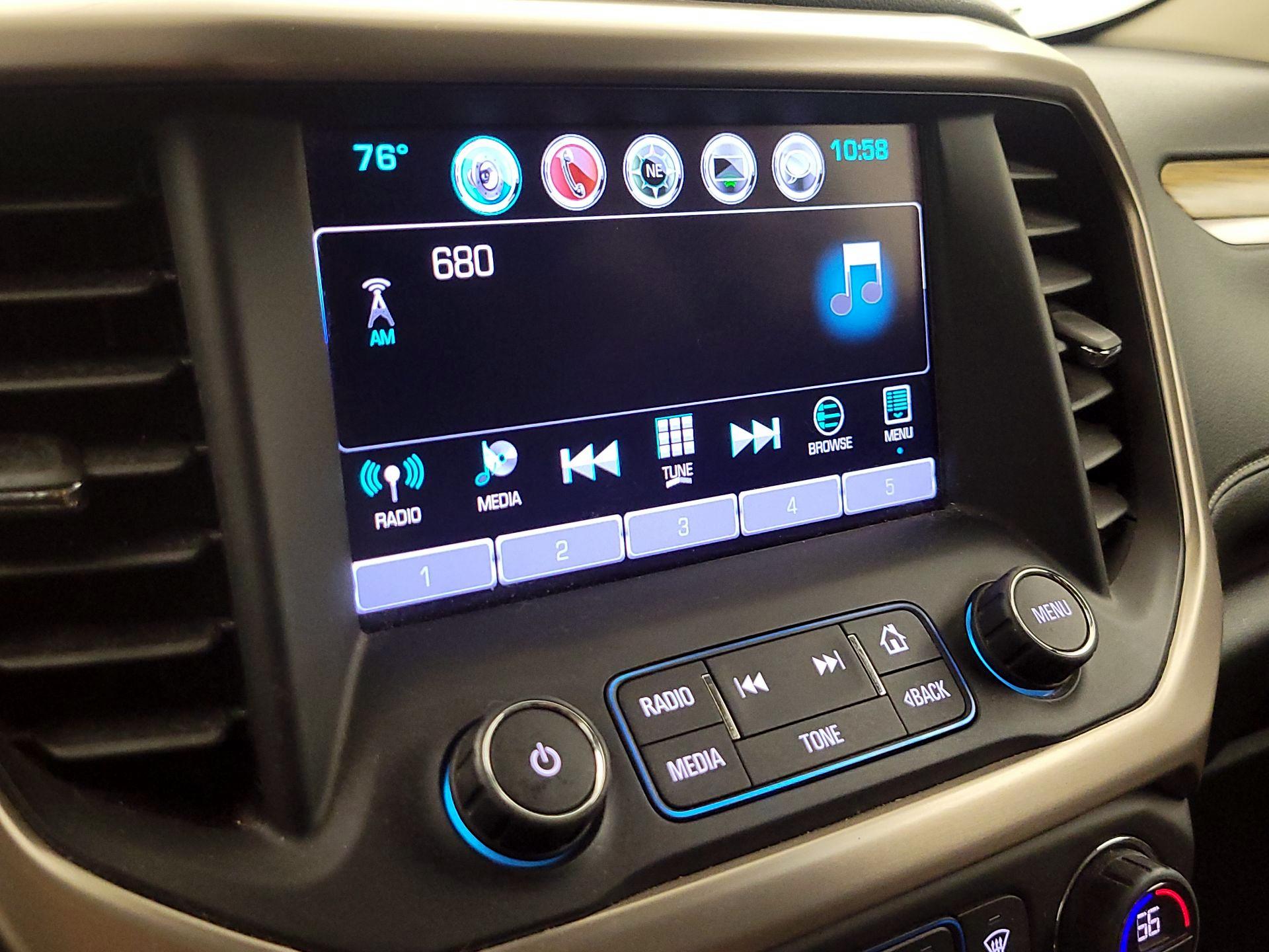 Thumbnail: 2017 GMC Acadia - 15