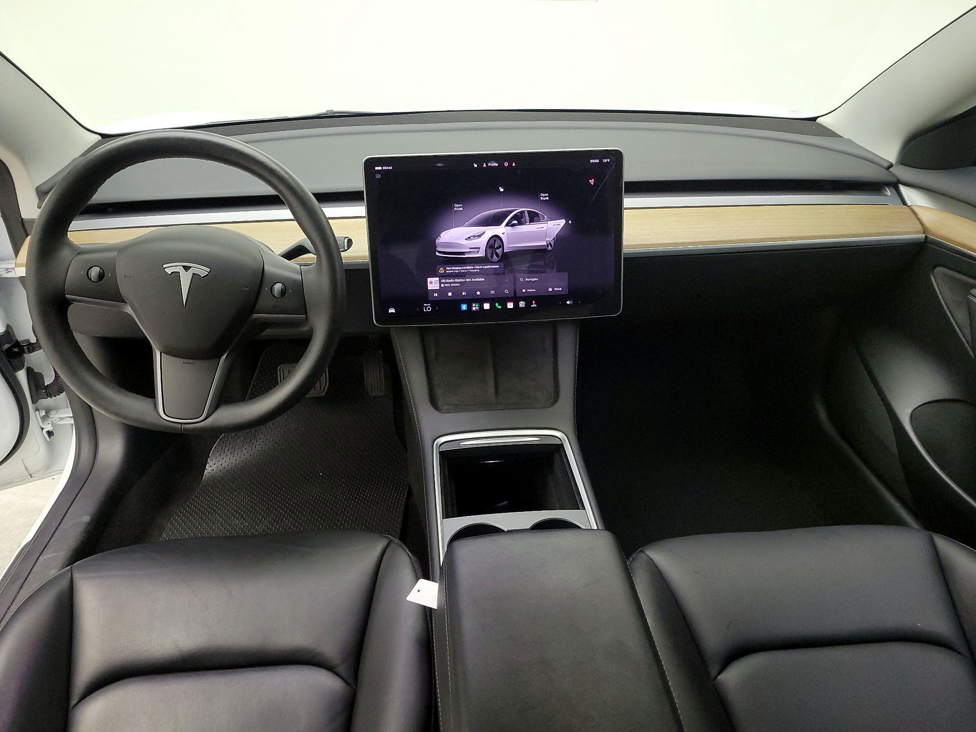 Thumbnail: 2023 Tesla Model 3 - 9