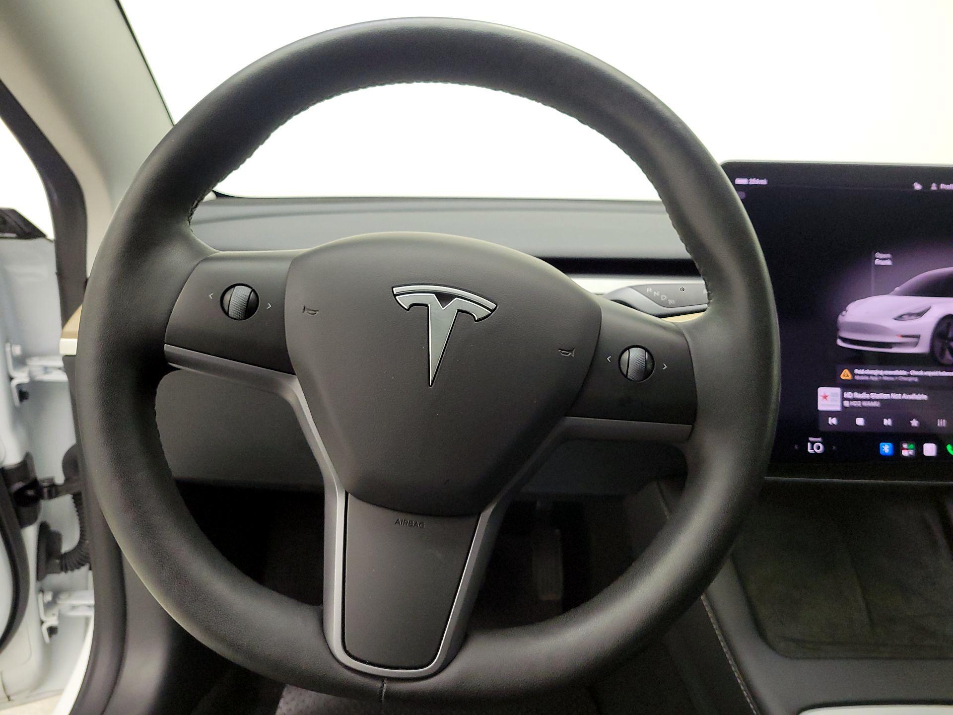 Thumbnail: 2023 Tesla Model 3 - 10